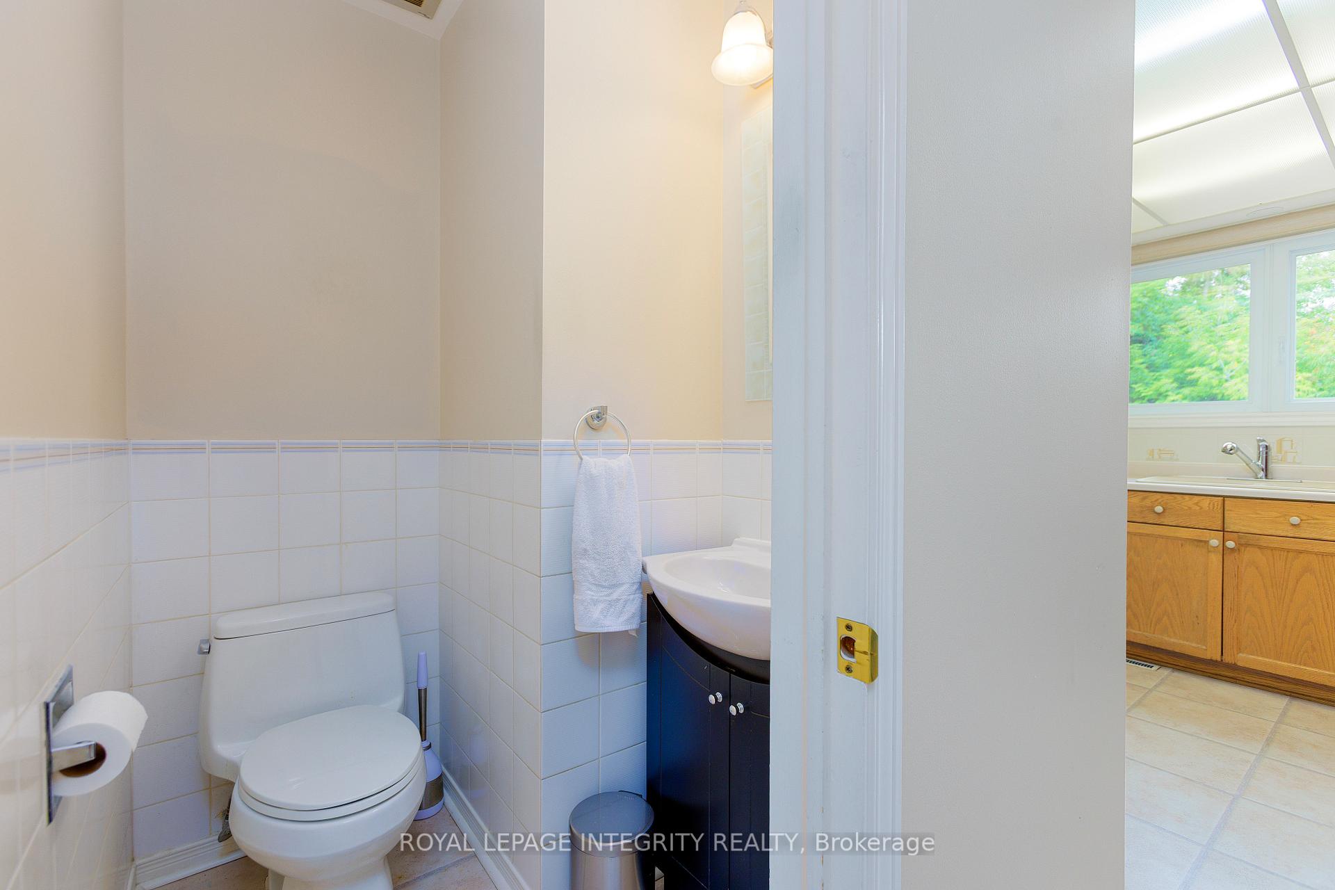 Photo 16 of 11 Higgins Road, Ottawa, Briargreen — HOMEH