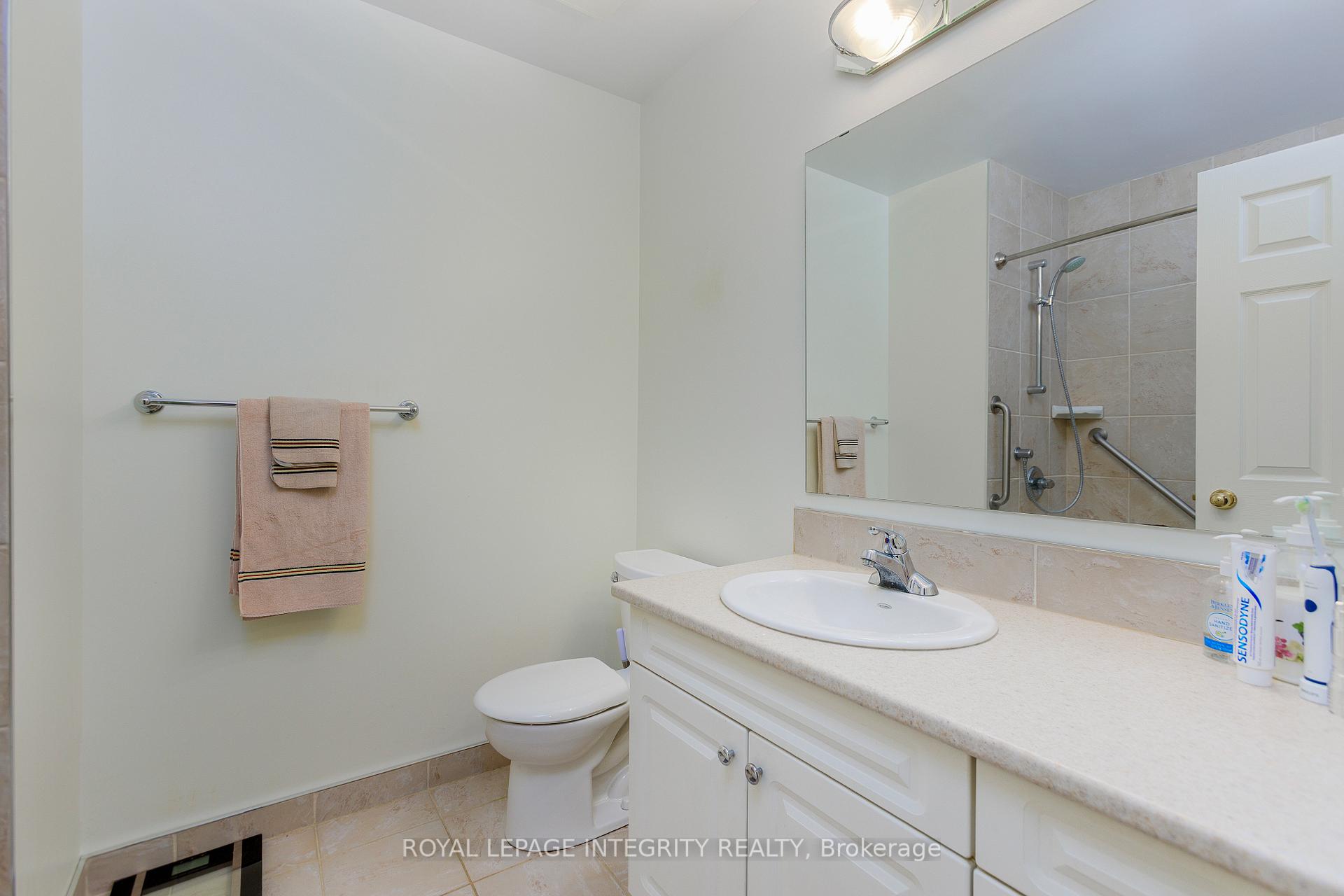Photo 26 of 11 Higgins Road, Ottawa, Briargreen — HOMEH