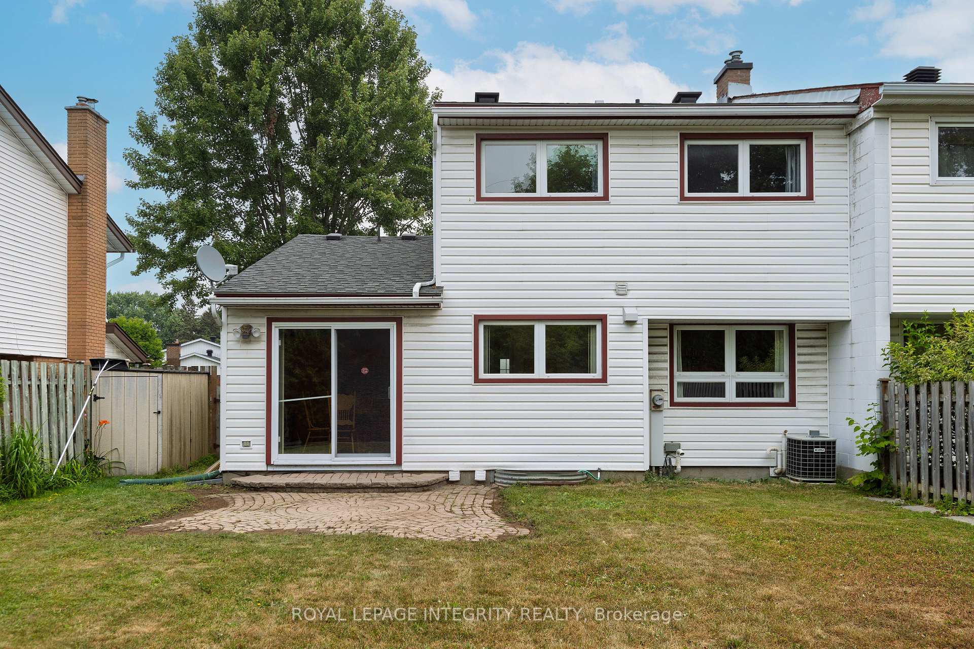 Photo 37 of 11 Higgins Road, Ottawa, Briargreen — HOMEH