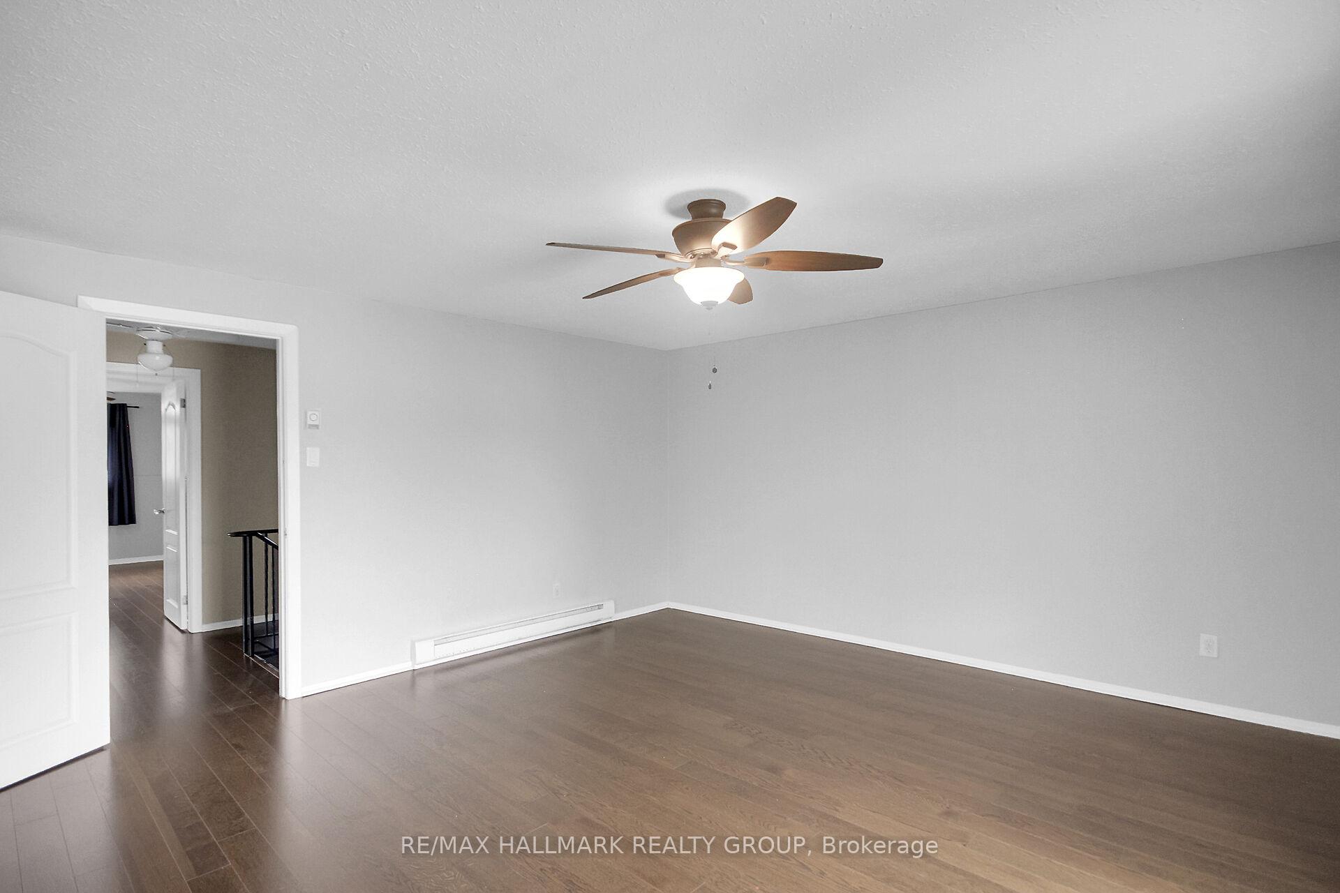 Photo 25 of 41 Grady Crescent, Ottawa, Sheahan Estates/Trend Village — HOMEH
