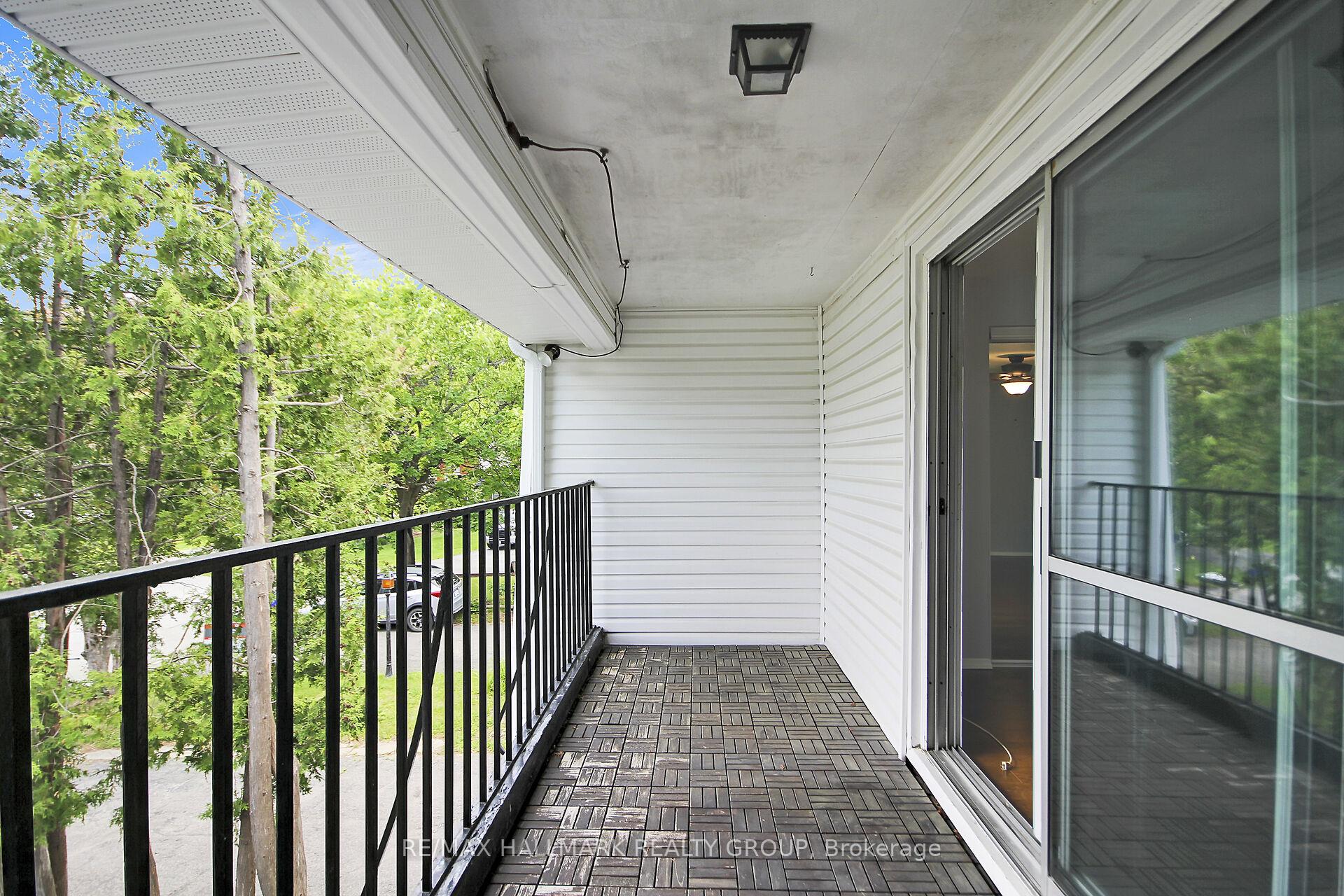 Photo 27 of 41 Grady Crescent, Ottawa, Sheahan Estates/Trend Village — HOMEH