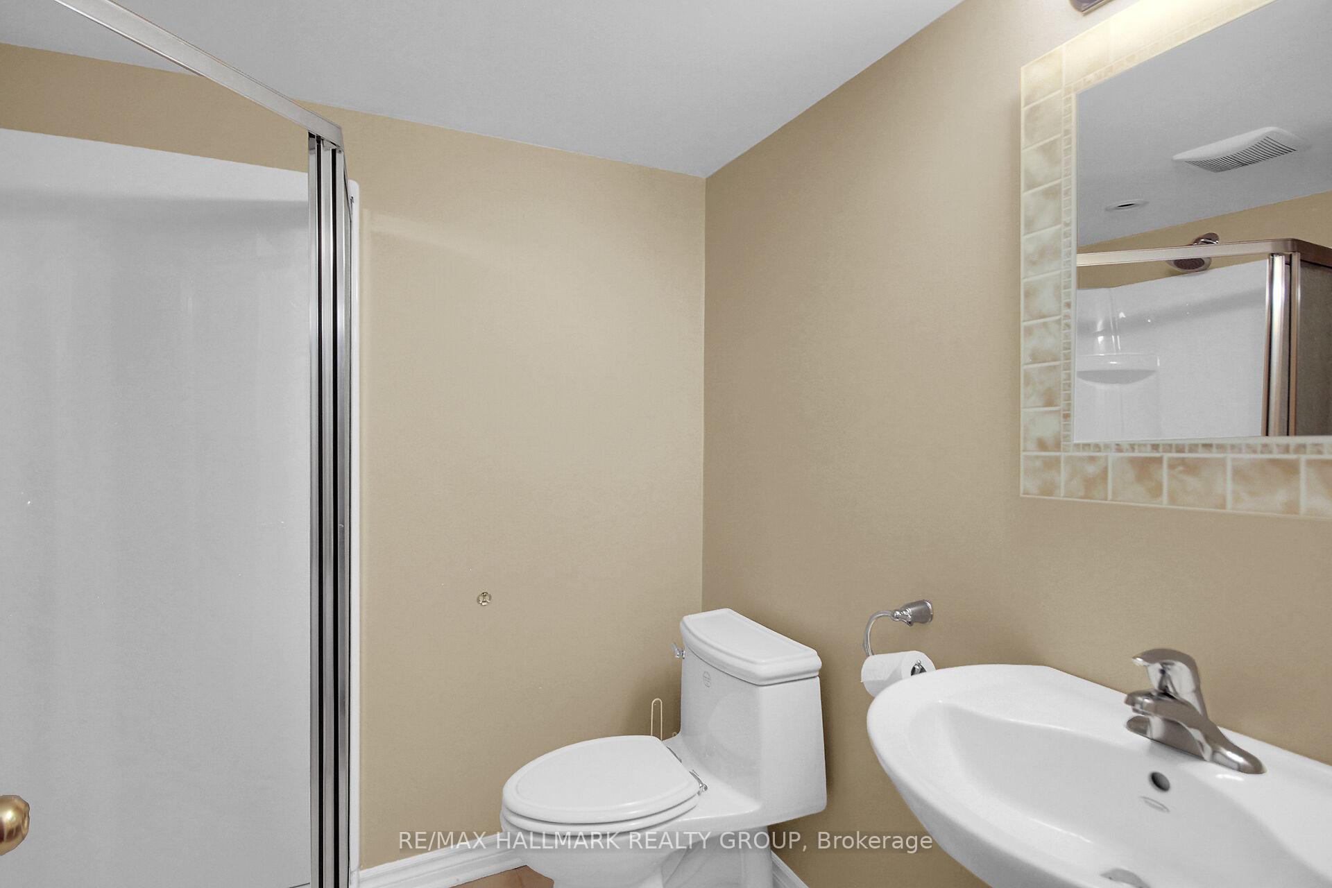 Photo 28 of 41 Grady Crescent, Ottawa, Sheahan Estates/Trend Village — HOMEH