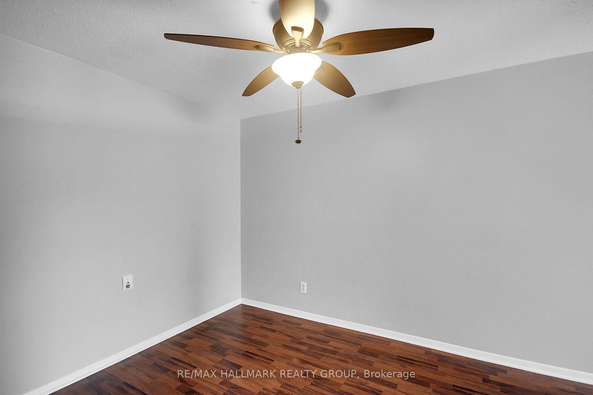 Photo 32 of 41 Grady Crescent, Ottawa, Sheahan Estates/Trend Village — HOMEH