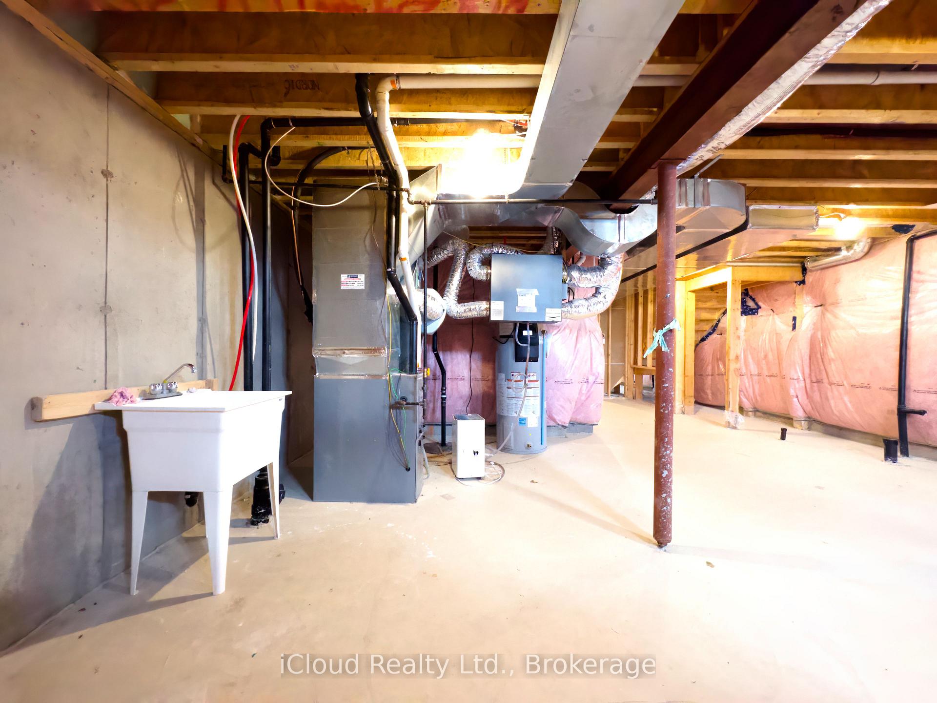 Photo 34 of 548 Red Elm Drive, Shelburne — HOMEH