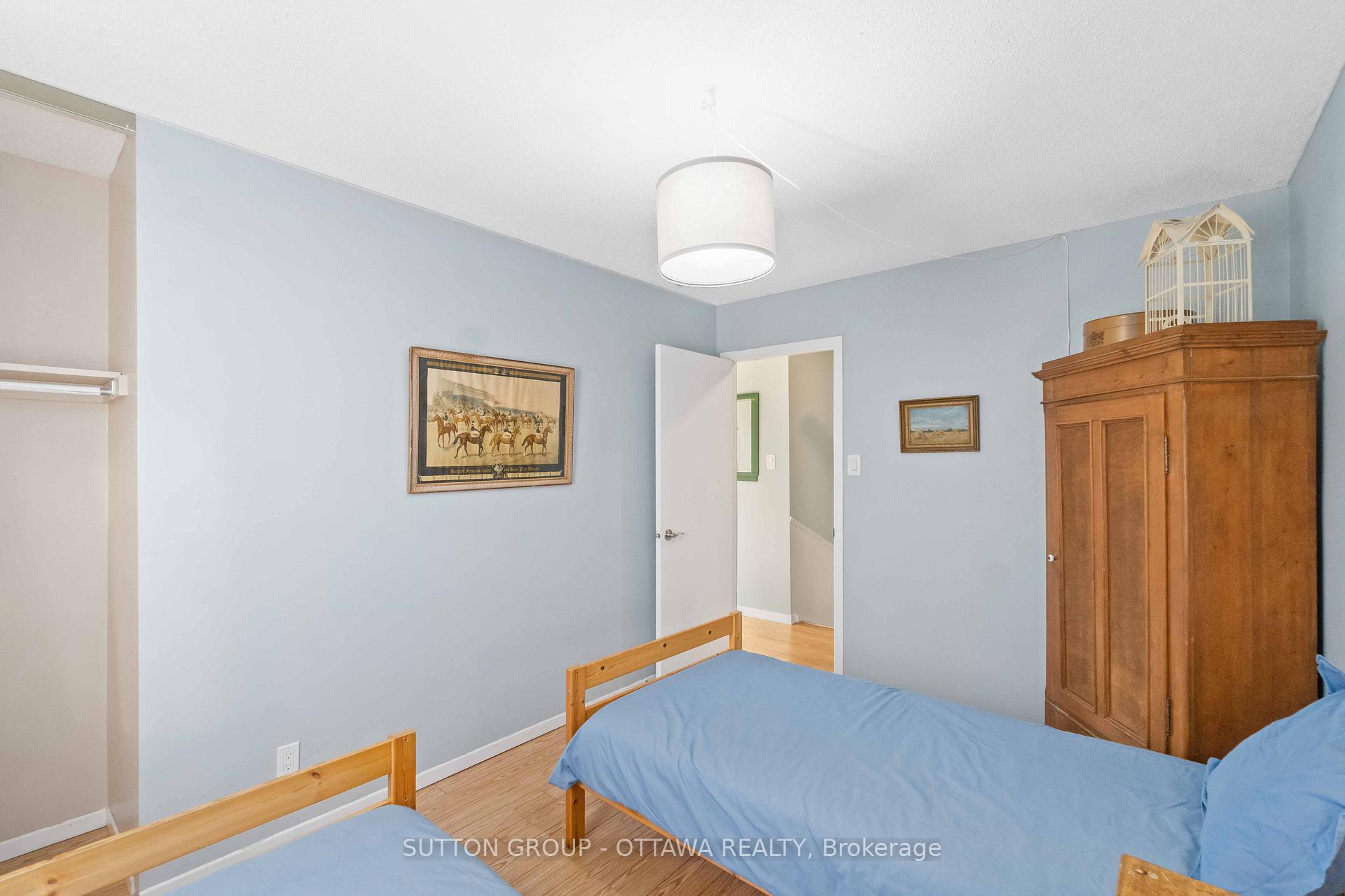Photo 18 of 68 Elvaston Avenue, Ottawa, Craig Henry/Woodvale — HOMEH