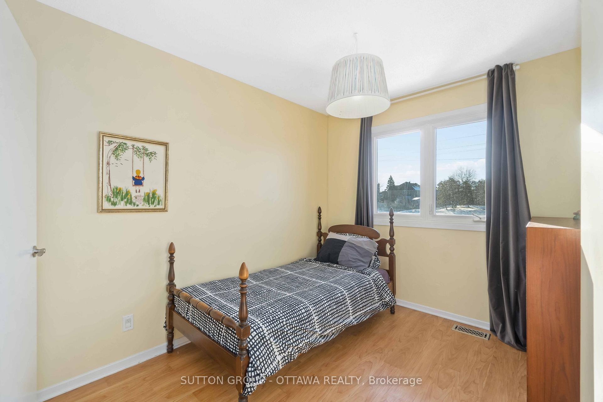 Photo 20 of 68 Elvaston Avenue, Ottawa, Craig Henry/Woodvale — HOMEH