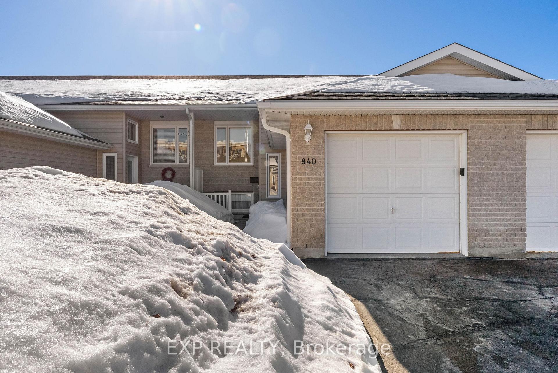 Photo 1 of 840 Eighth Street, Renfrew — HOMEH