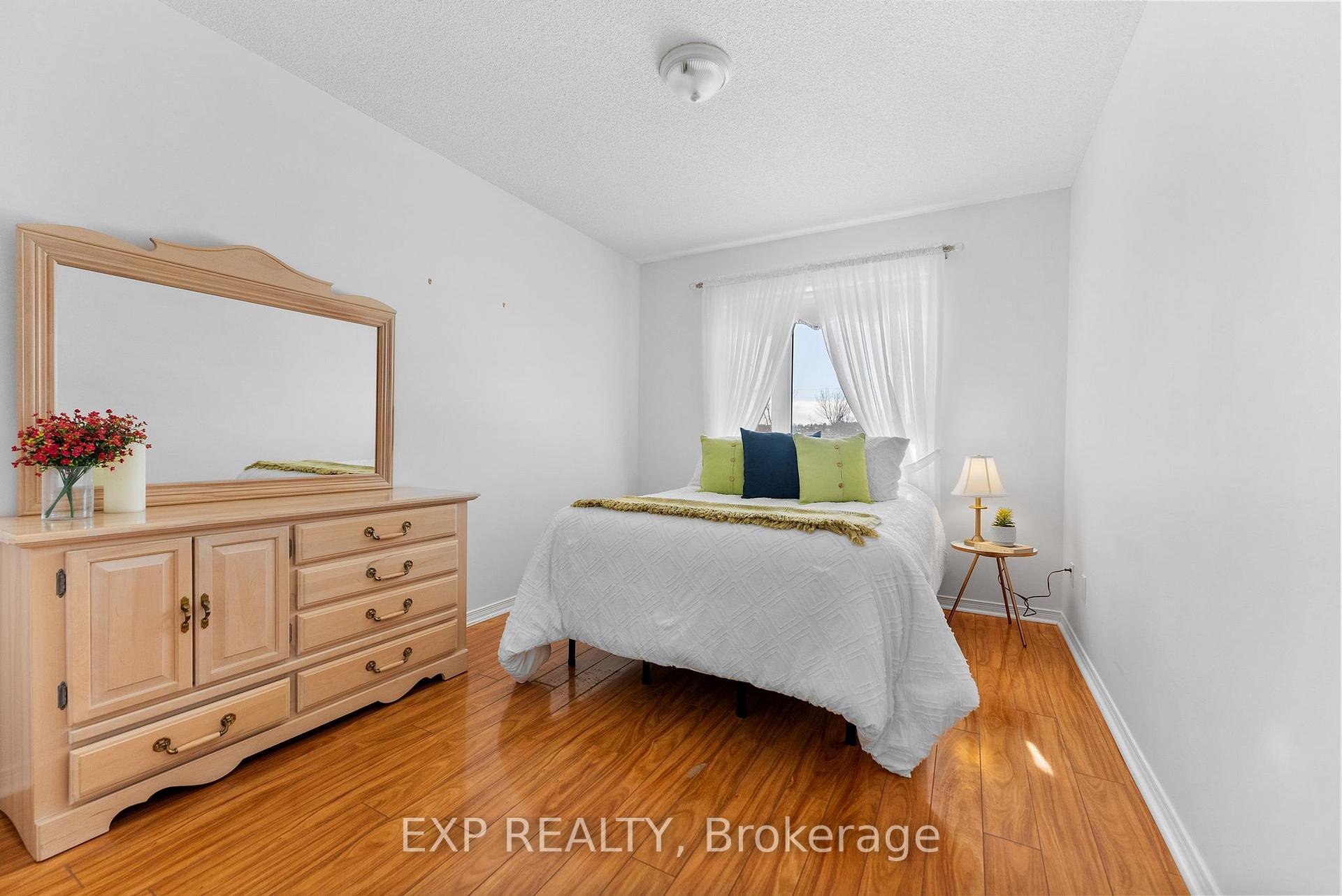 Photo 15 of 840 Eighth Street, Renfrew — HOMEH