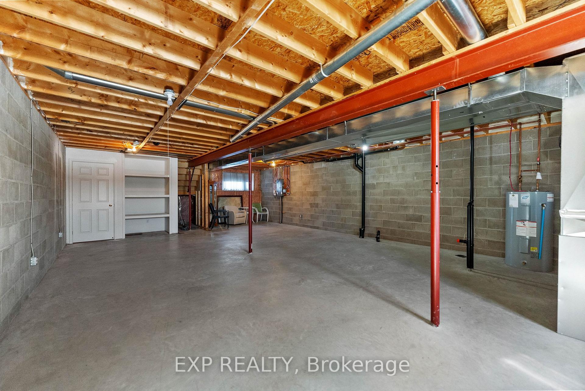 Photo 22 of 840 Eighth Street, Renfrew — HOMEH