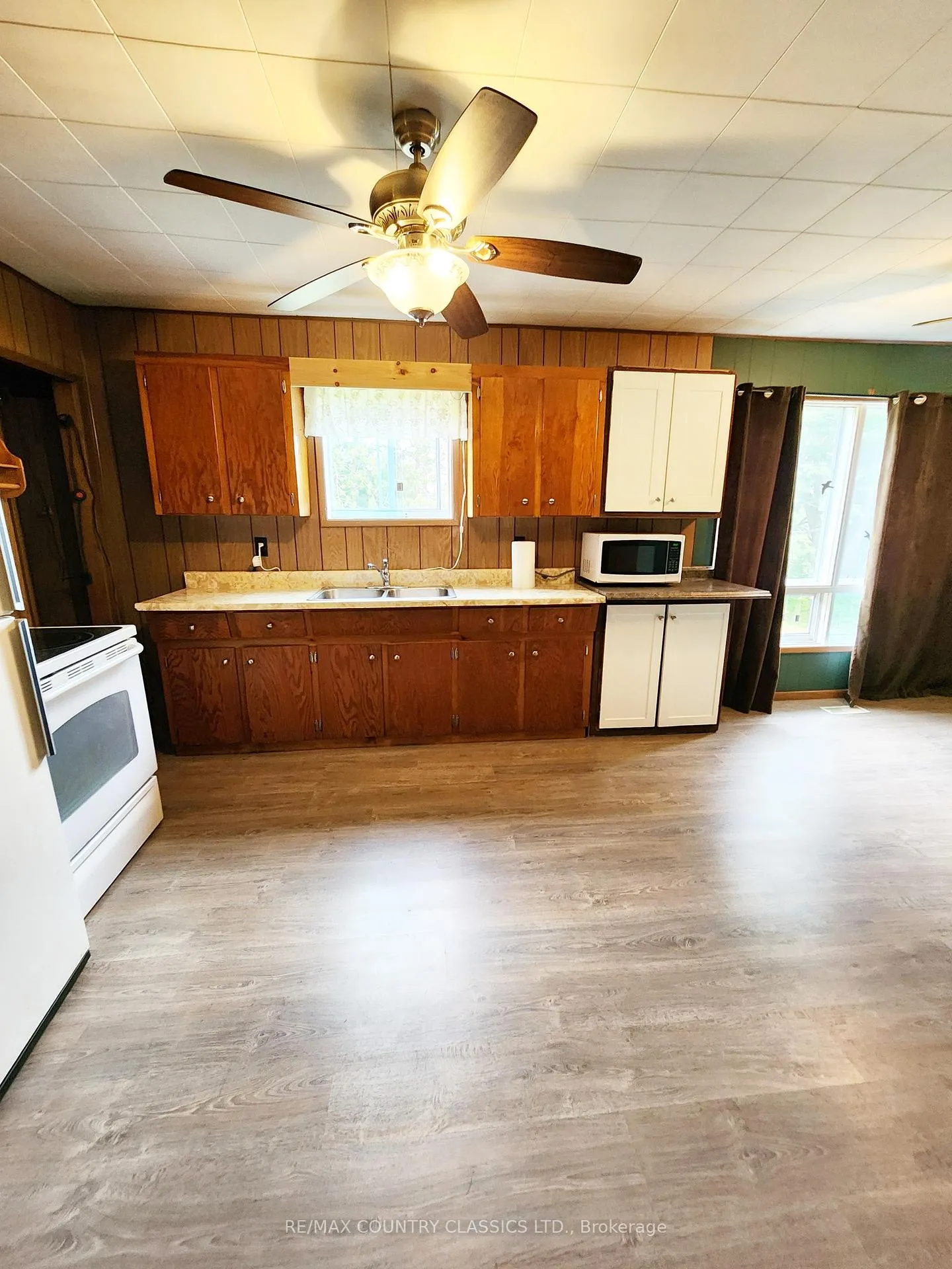 Photo 13 of 94 Paradise Road, South Algonquin — HOMEH