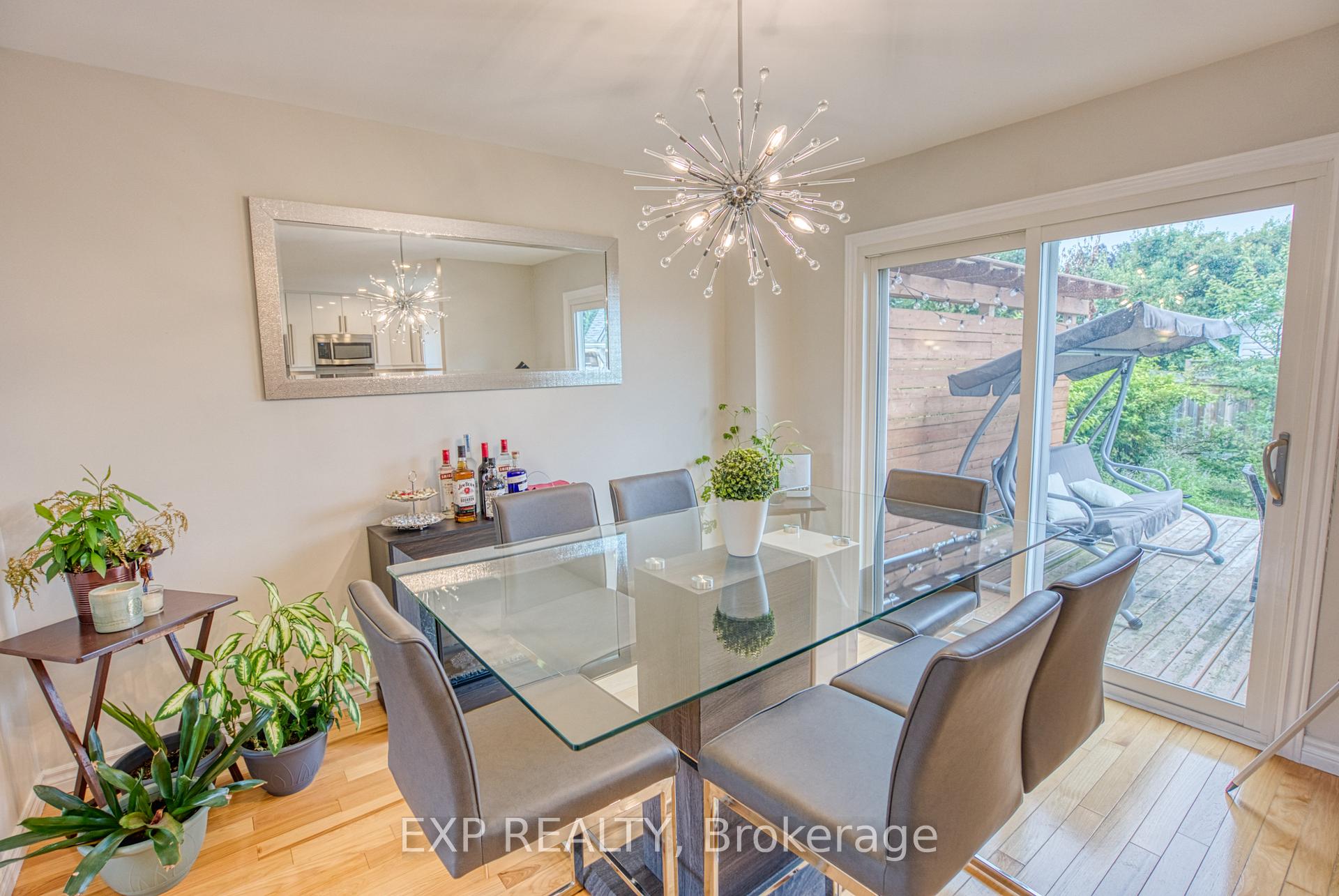 Photo 13 of 33 Elvaston Avenue, Ottawa, Craig Henry/Woodvale — HOMEH