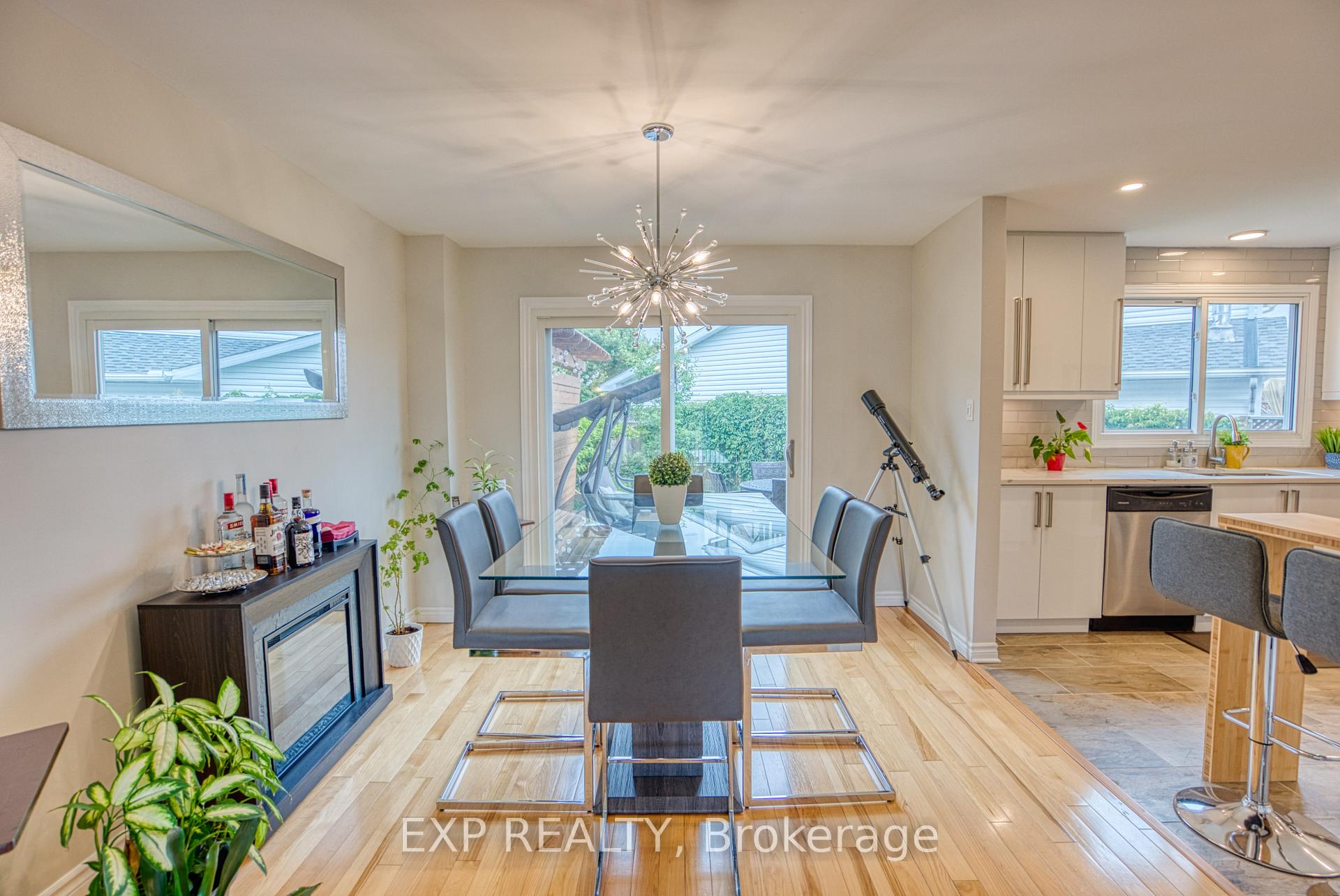 Photo 14 of 33 Elvaston Avenue, Ottawa, Craig Henry/Woodvale — HOMEH