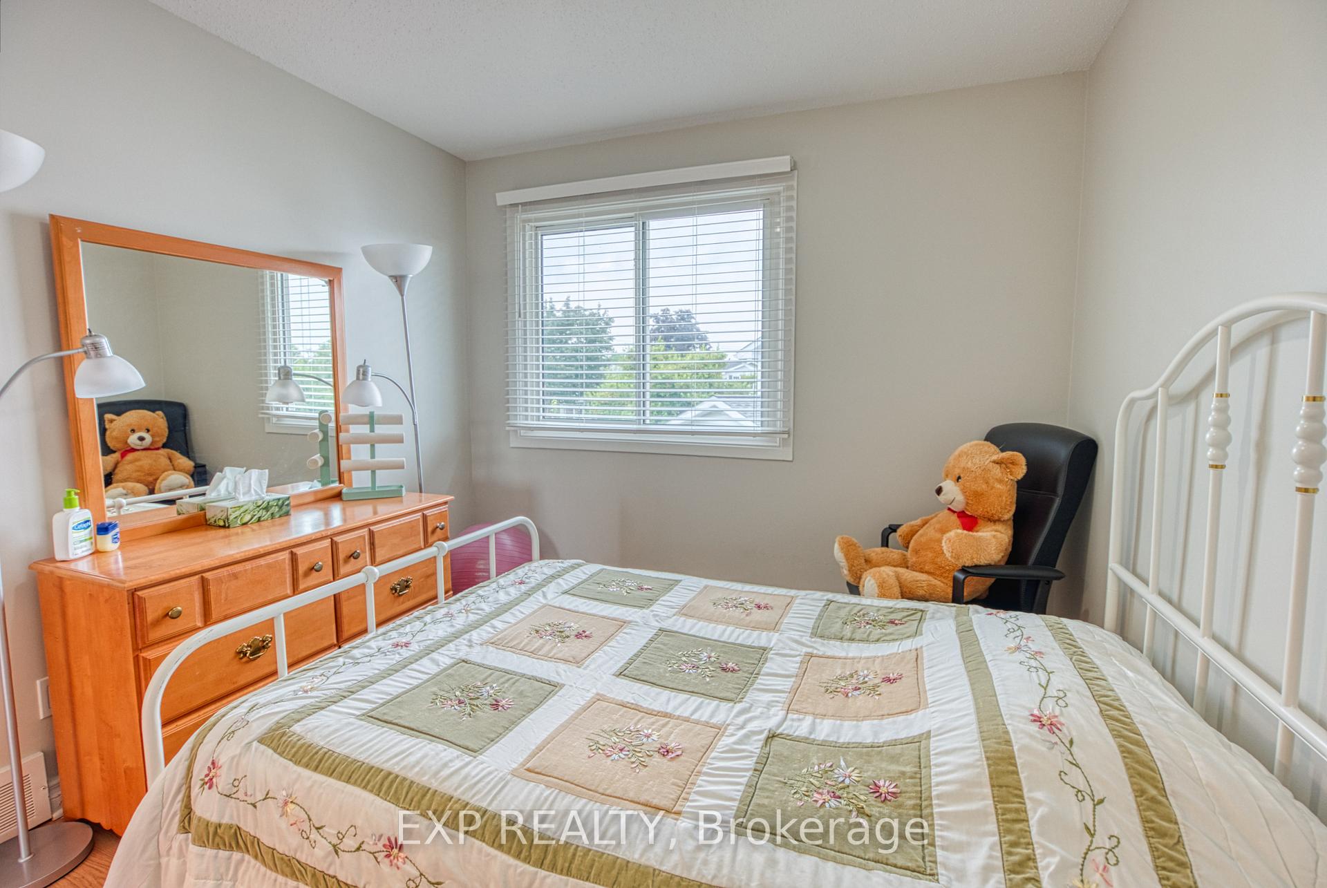 Photo 29 of 33 Elvaston Avenue, Ottawa, Craig Henry/Woodvale — HOMEH