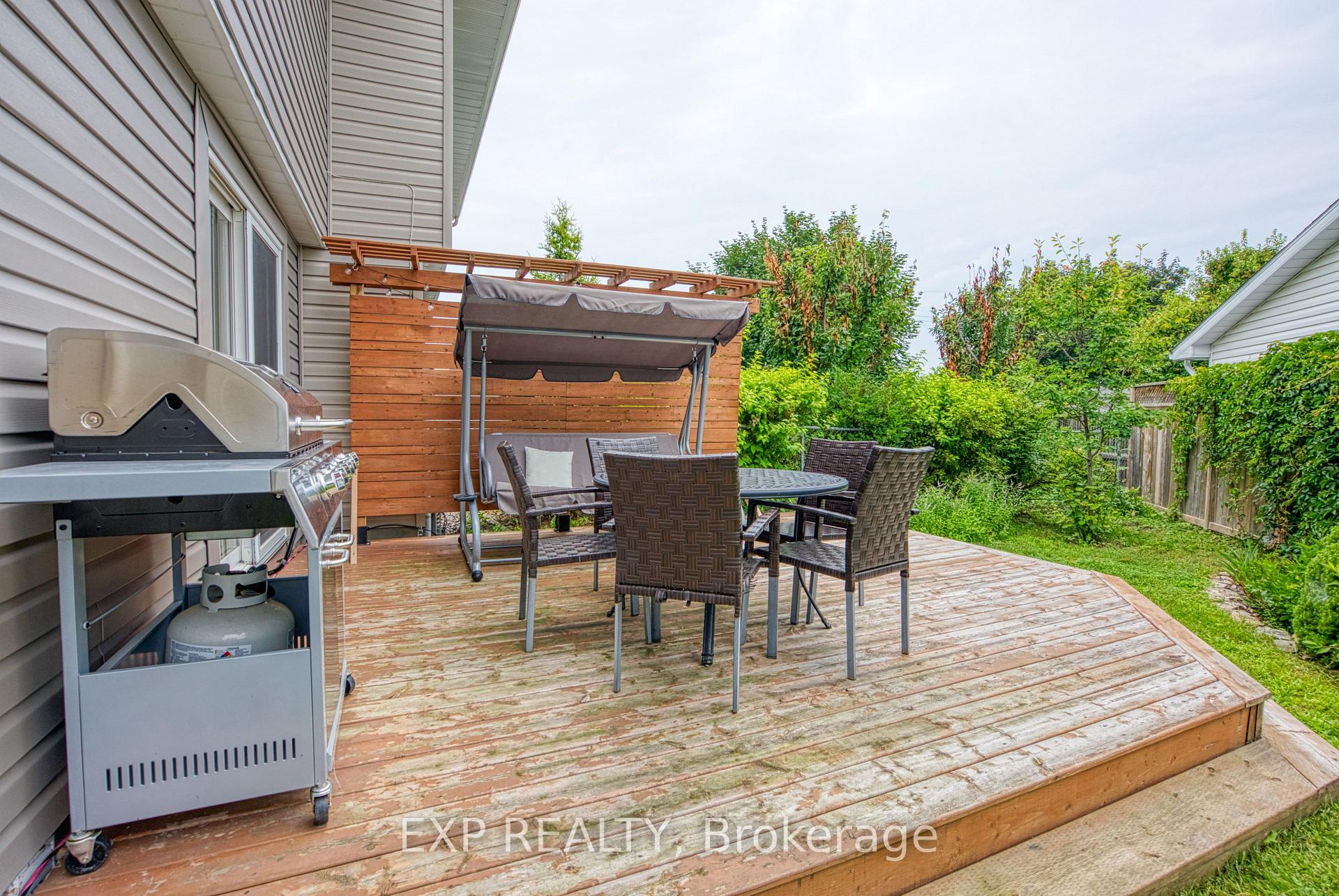Photo 46 of 33 Elvaston Avenue, Ottawa, Craig Henry/Woodvale — HOMEH