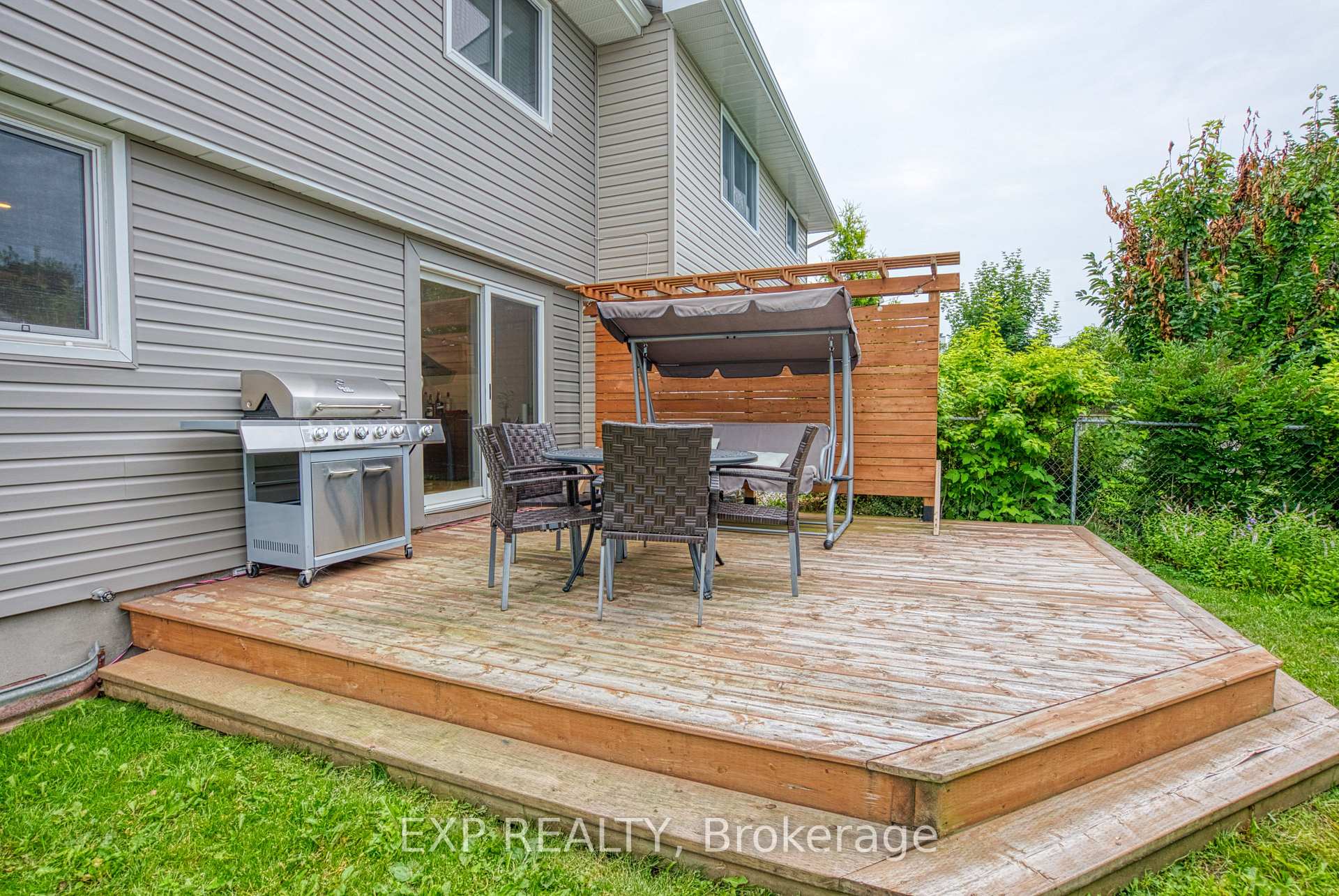 Photo 47 of 33 Elvaston Avenue, Ottawa, Craig Henry/Woodvale — HOMEH