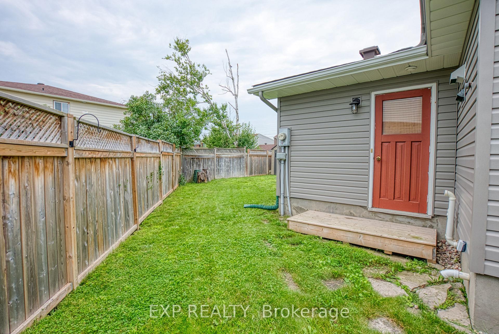 Photo 49 of 33 Elvaston Avenue, Ottawa, Craig Henry/Woodvale — HOMEH