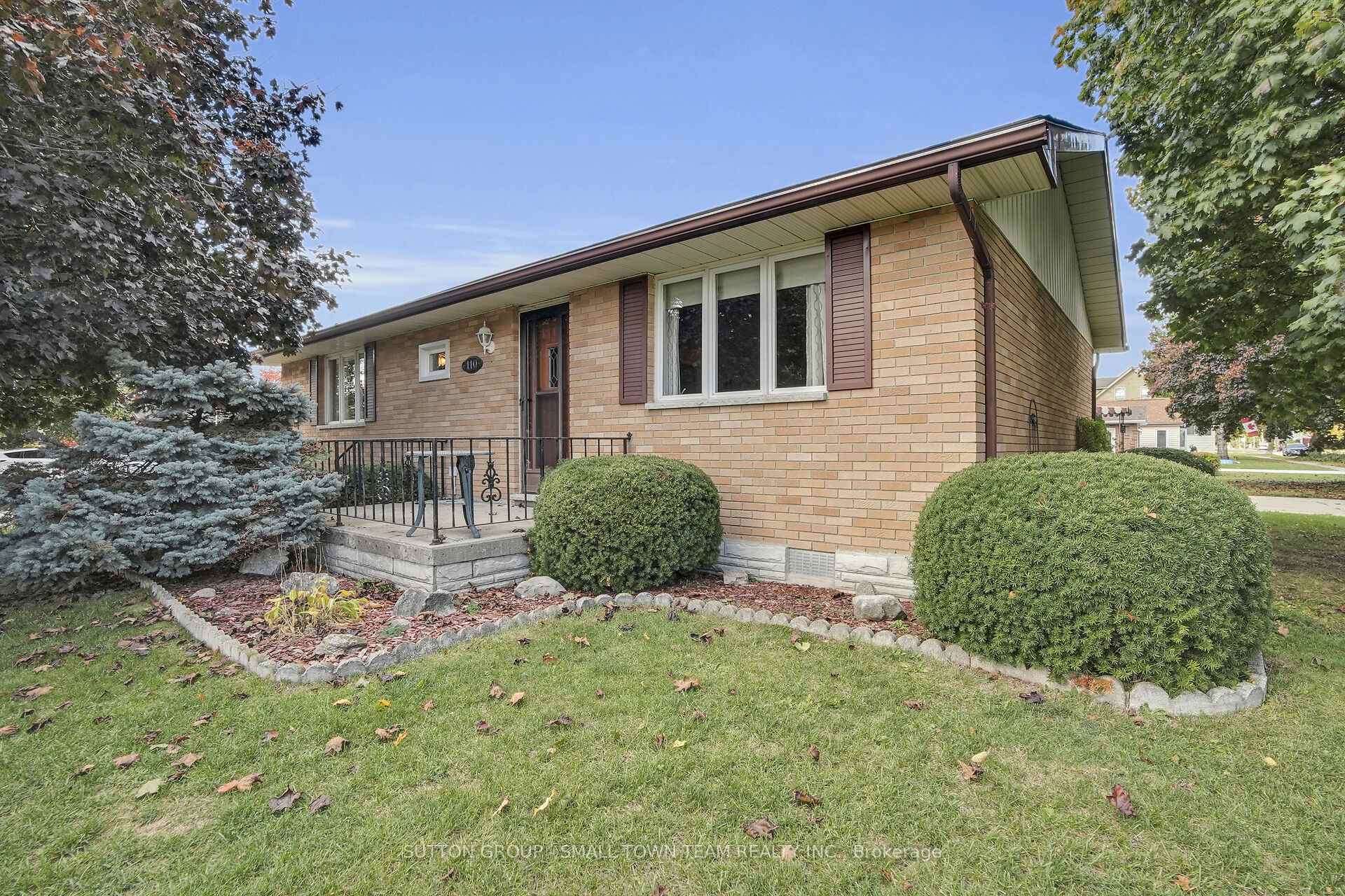 Photo 3 of 110 John Street W, South Huron, Exeter — HOMEH