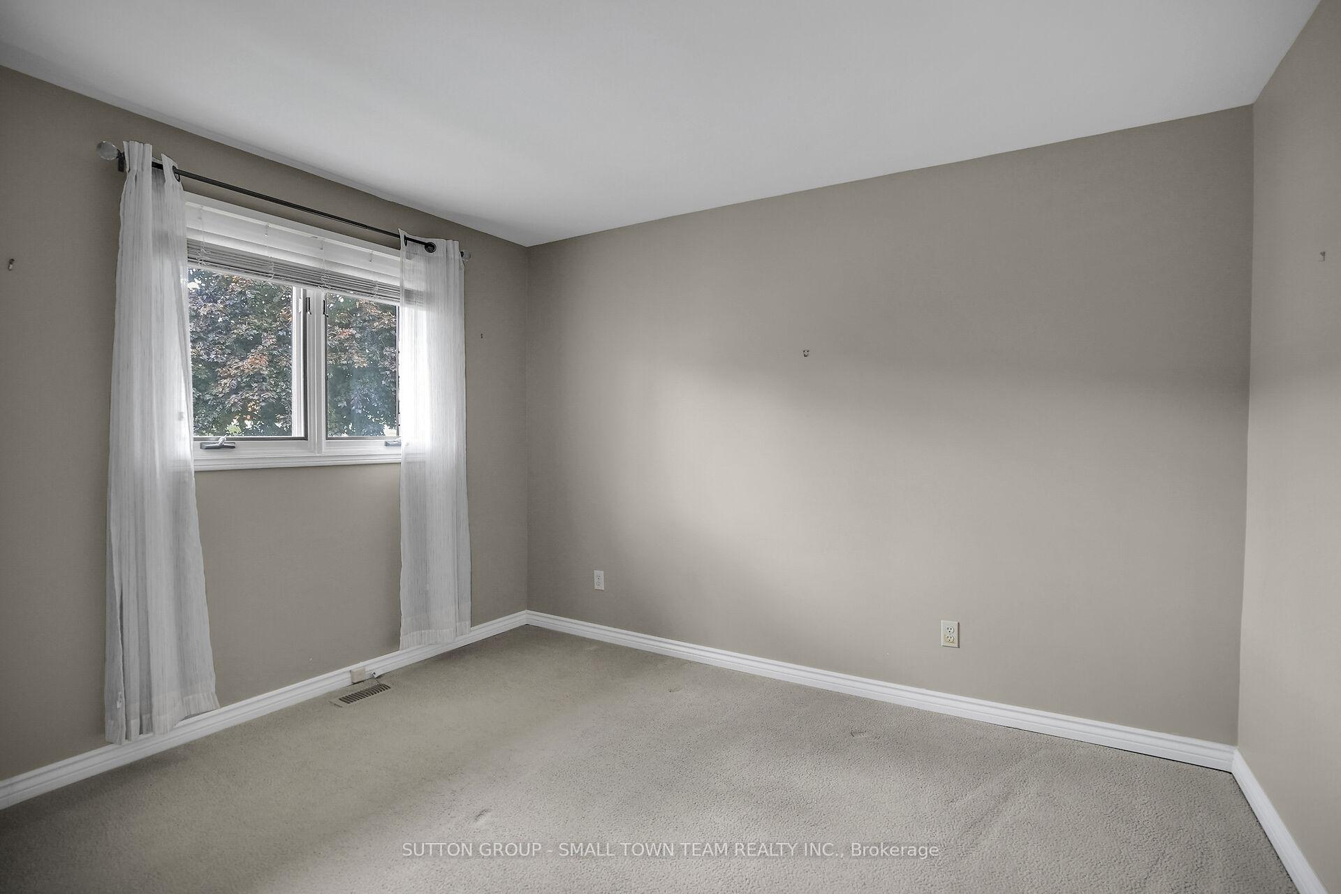 Photo 19 of 110 John Street W, South Huron, Exeter — HOMEH