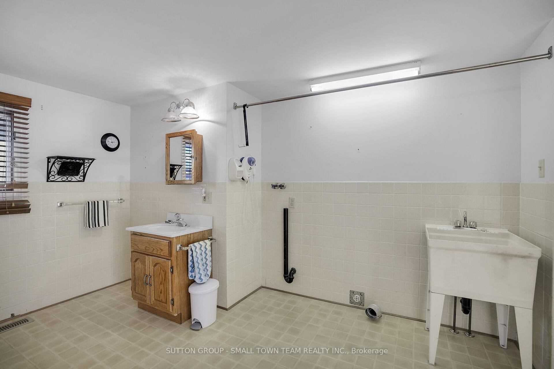 Photo 24 of 110 John Street W, South Huron, Exeter — HOMEH