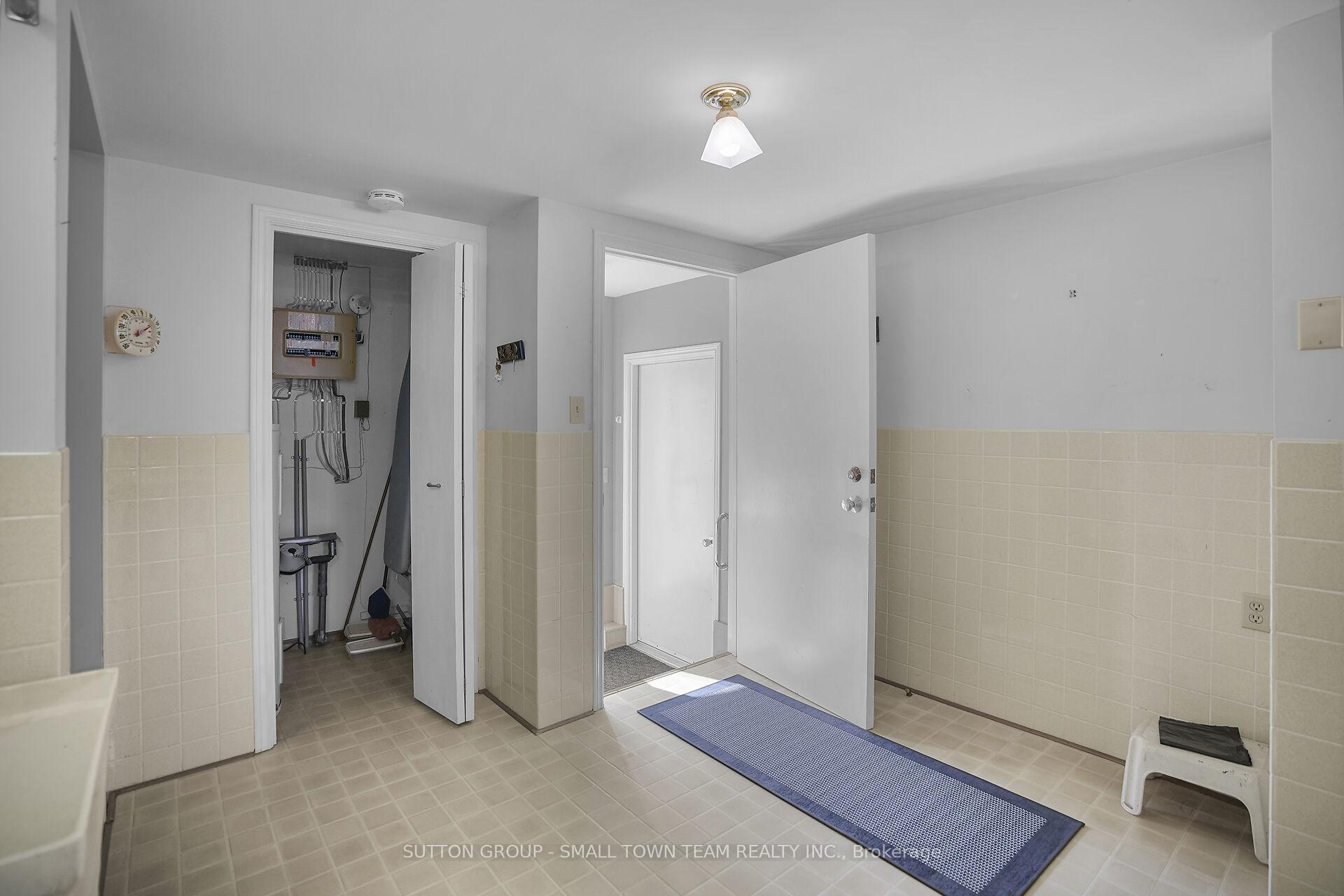 Photo 25 of 110 John Street W, South Huron, Exeter — HOMEH