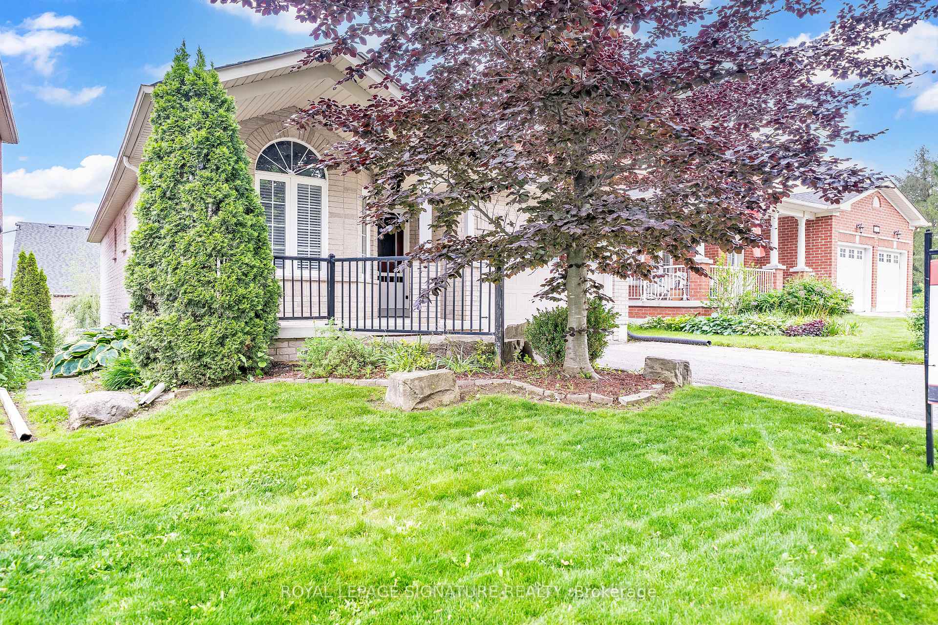 Photo 3 of 233 Union Street, Scugog, Port Perry — HOMEH