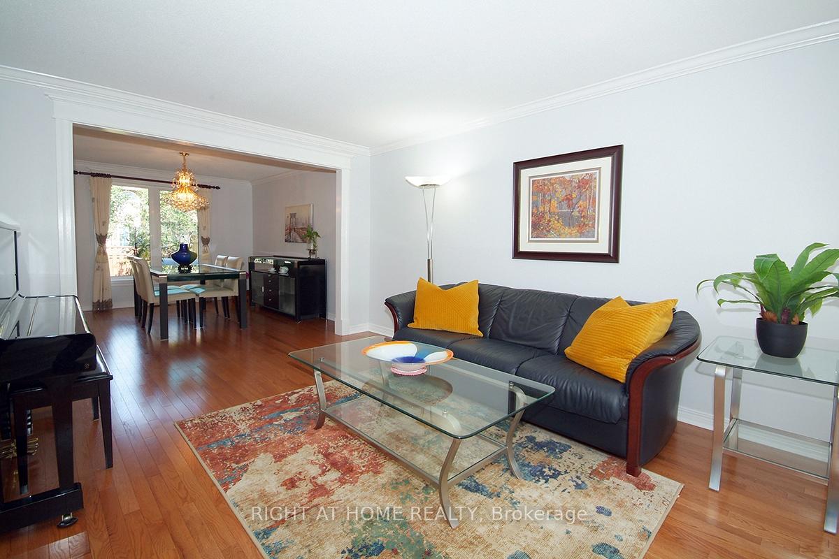 Photo 5 of 26 Strathbury Street, Ottawa, Centrepointe — HOMEH