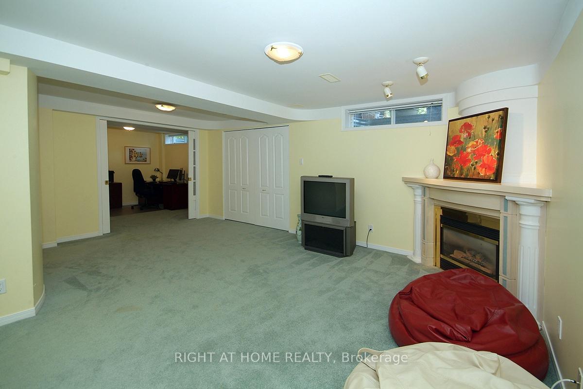 Photo 20 of 26 Strathbury Street, Ottawa, Centrepointe — HOMEH