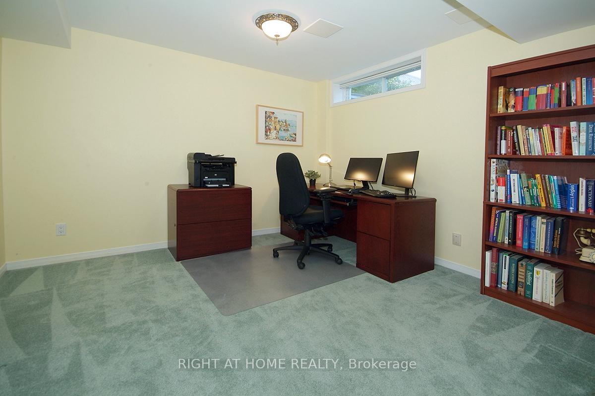 Photo 23 of 26 Strathbury Street, Ottawa, Centrepointe — HOMEH