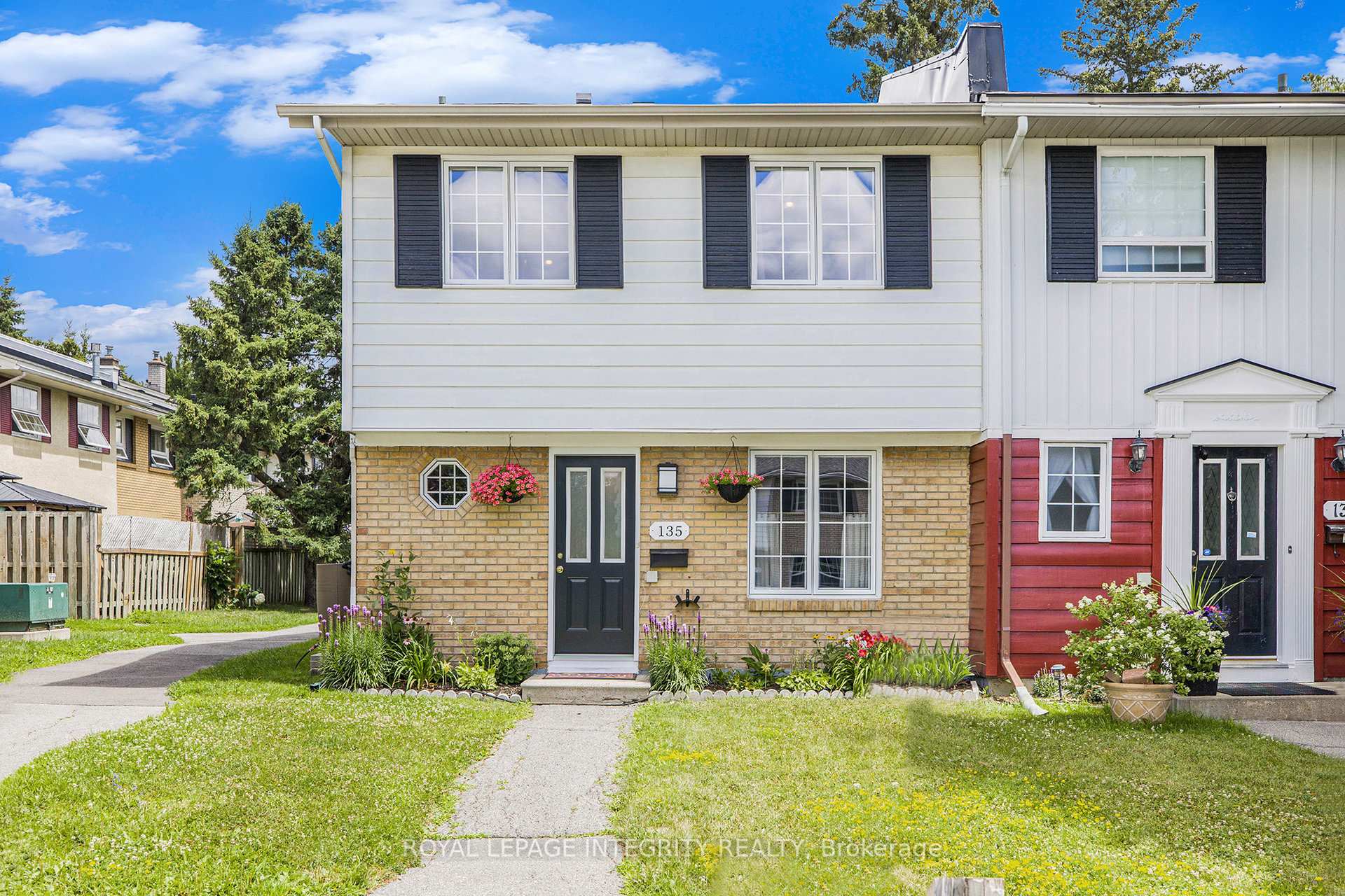 Photo 2 of 135 Monterey Drive, Ottawa, Leslie Park — HOMEH