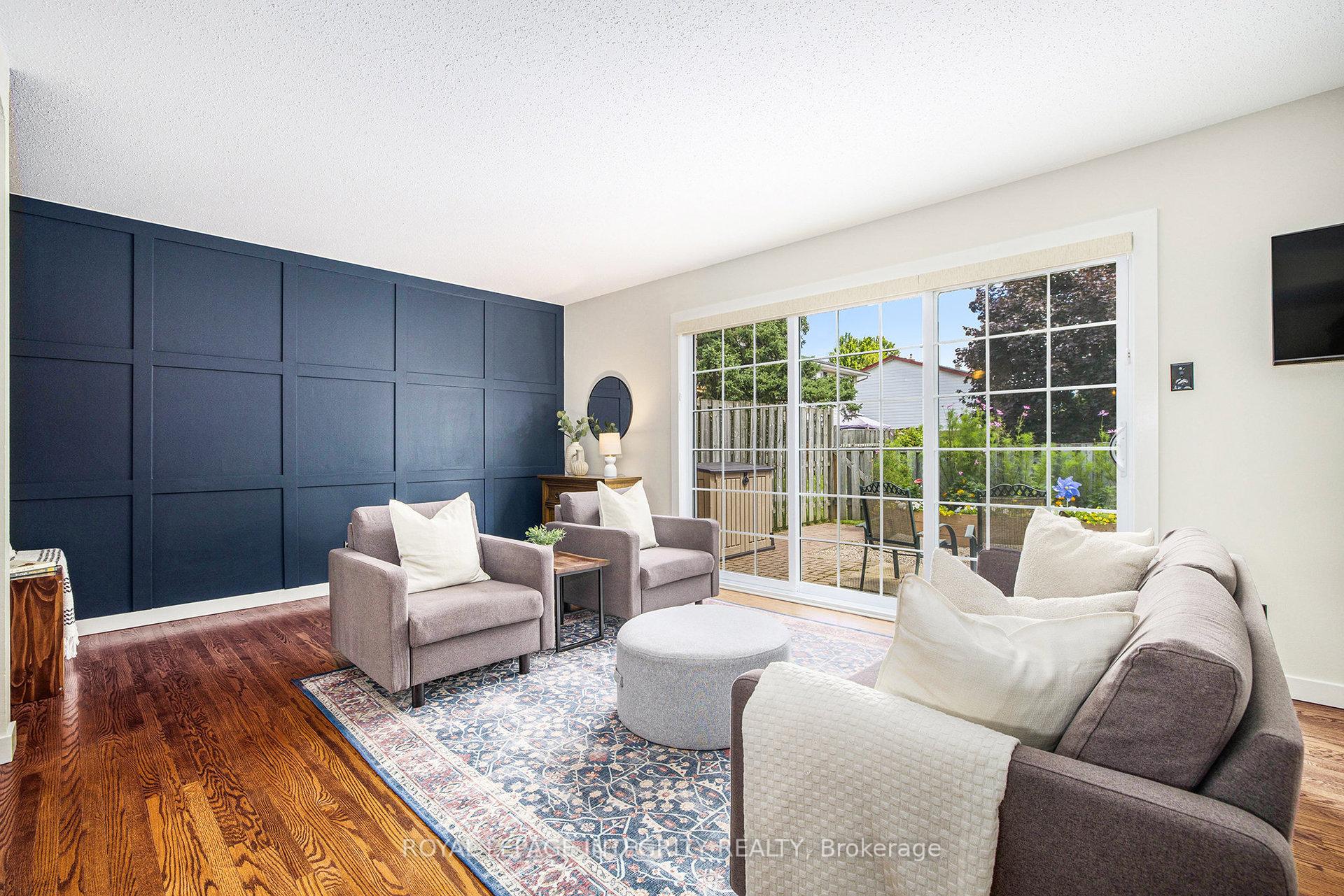 Photo 6 of 135 Monterey Drive, Ottawa, Leslie Park — HOMEH