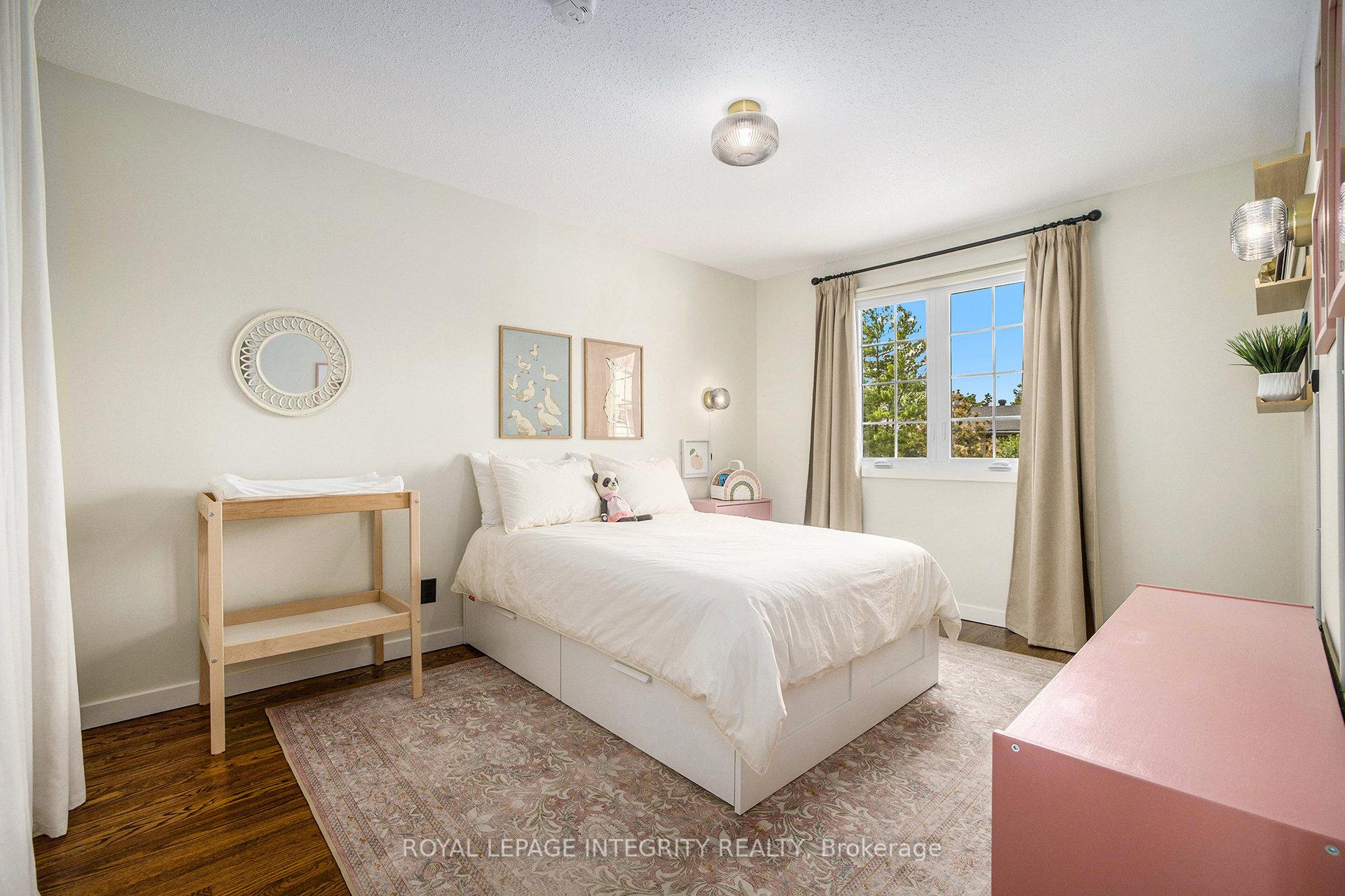 Photo 19 of 135 Monterey Drive, Ottawa, Leslie Park — HOMEH