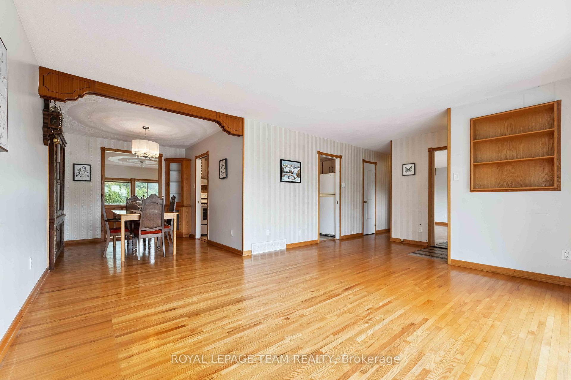 Photo 6 of 76 Knoxdale Road, Ottawa, Manordale — HOMEH