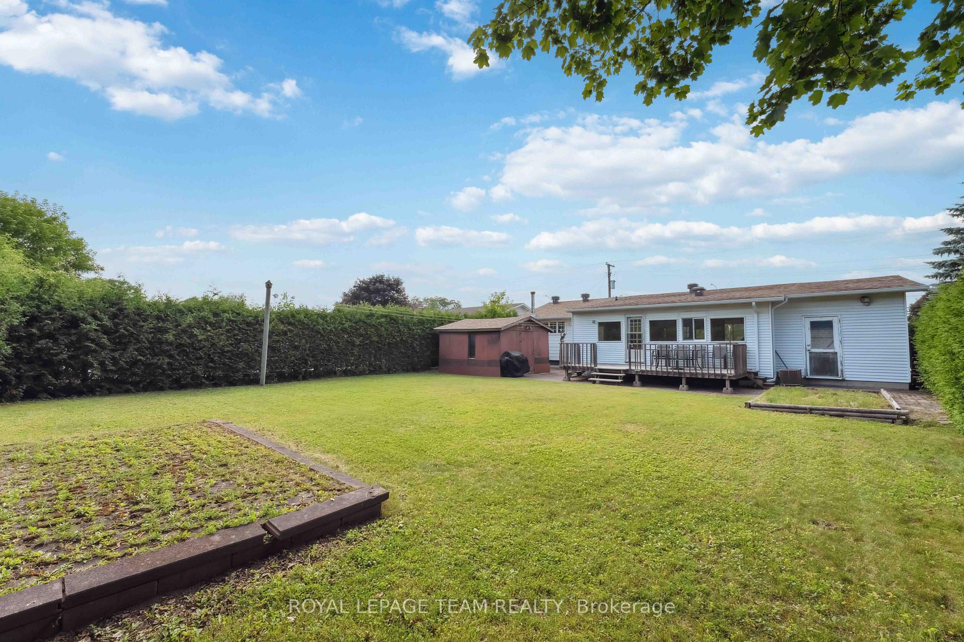Photo 39 of 76 Knoxdale Road, Ottawa, Manordale — HOMEH