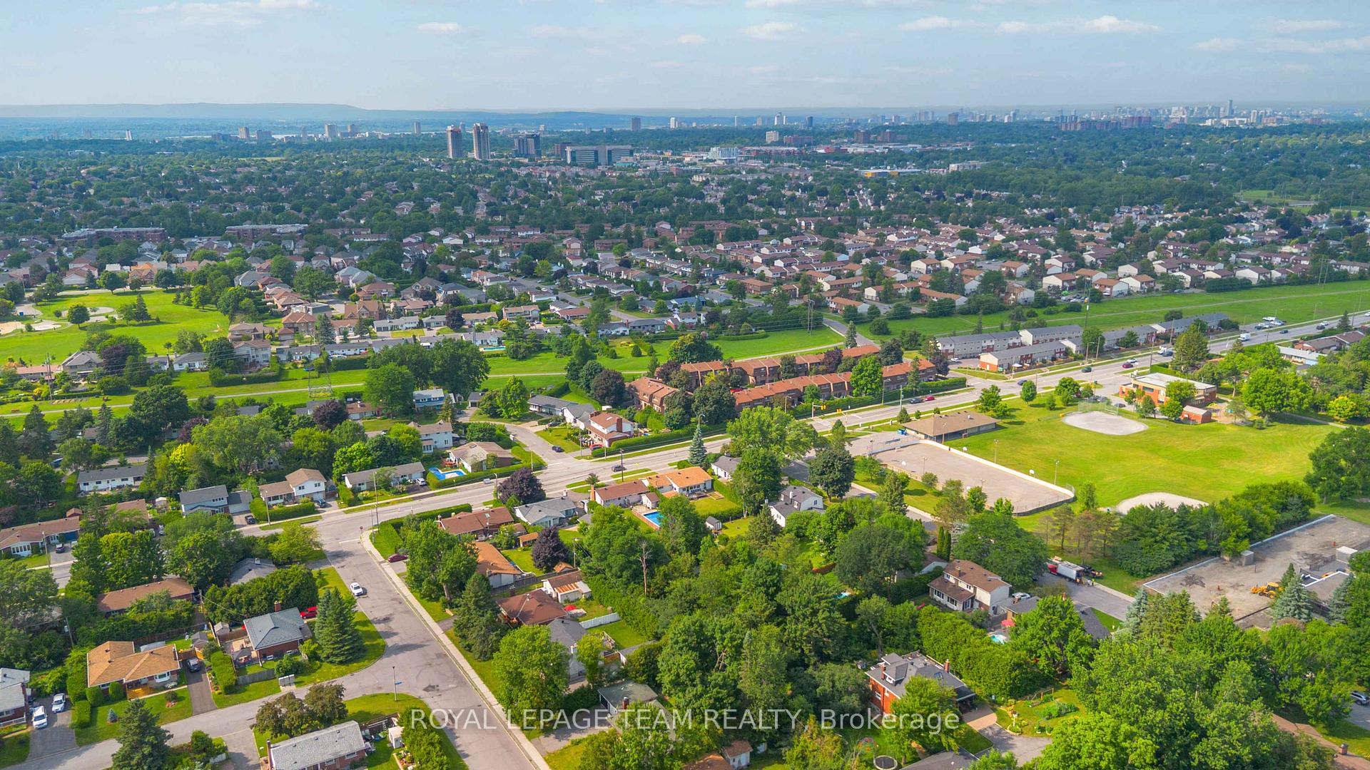 Photo 42 of 76 Knoxdale Road, Ottawa, Manordale — HOMEH