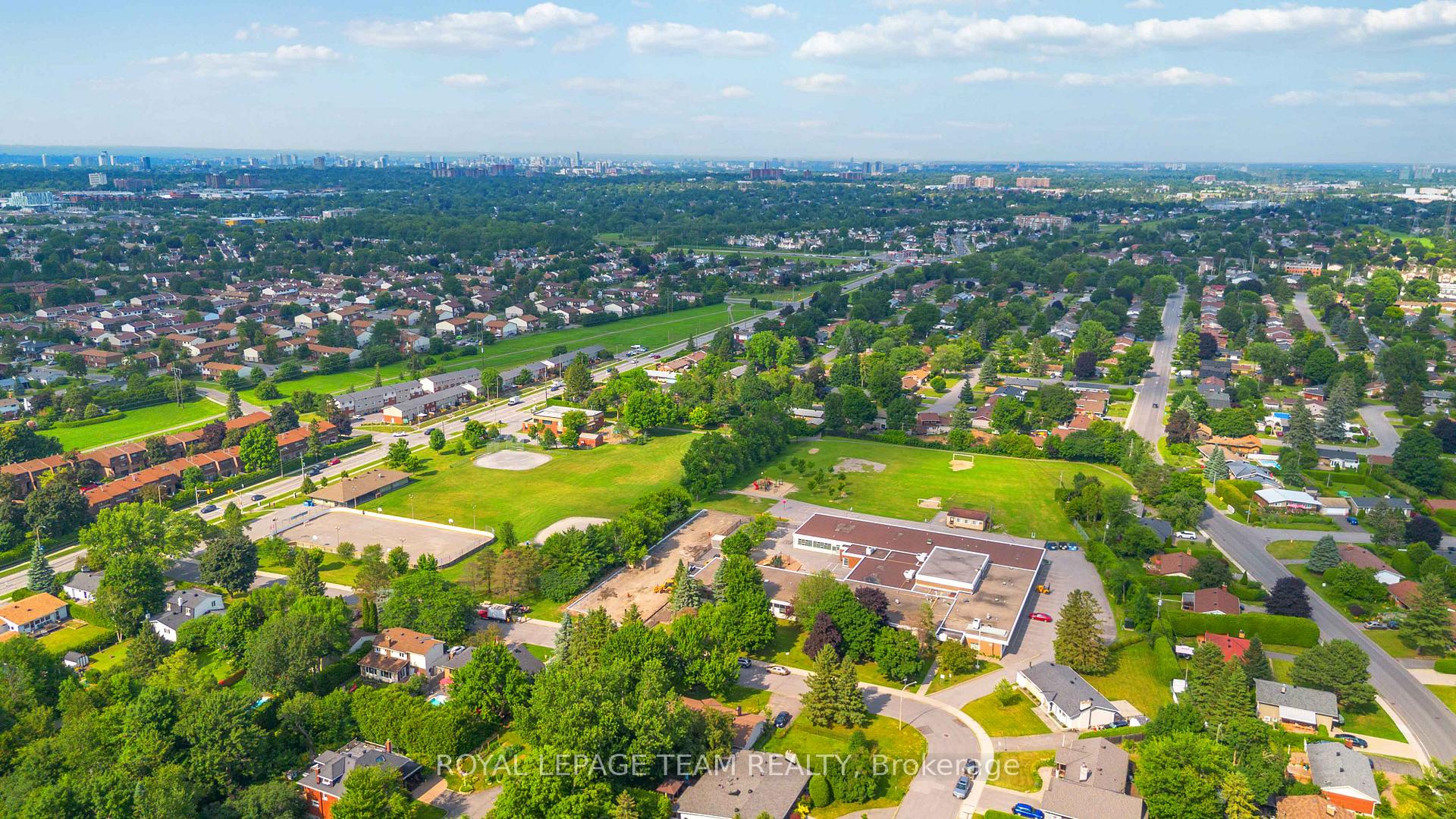 Photo 43 of 76 Knoxdale Road, Ottawa, Manordale — HOMEH