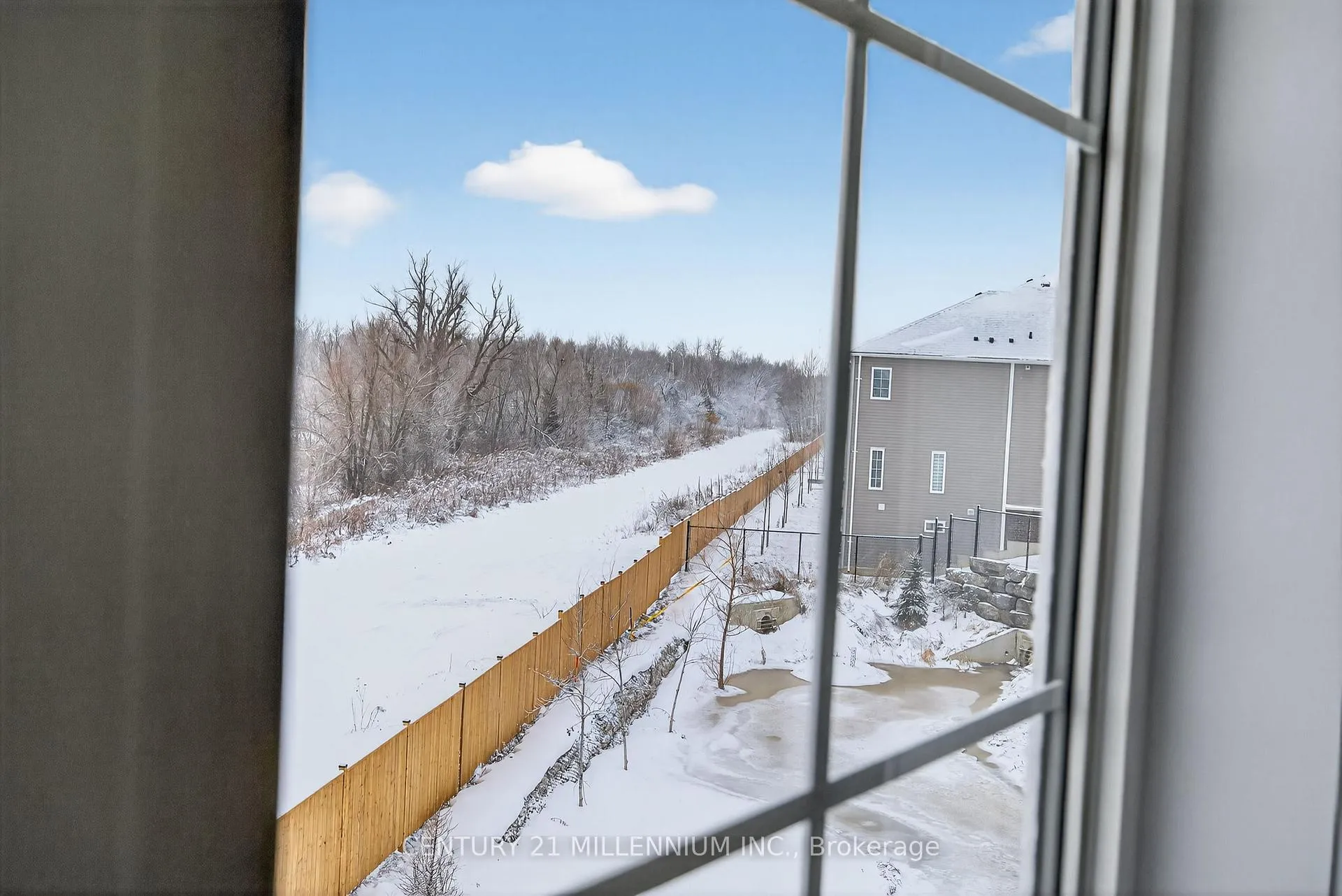 Photo 15 of 104 Walden Drive, Shelburne — HOMEH