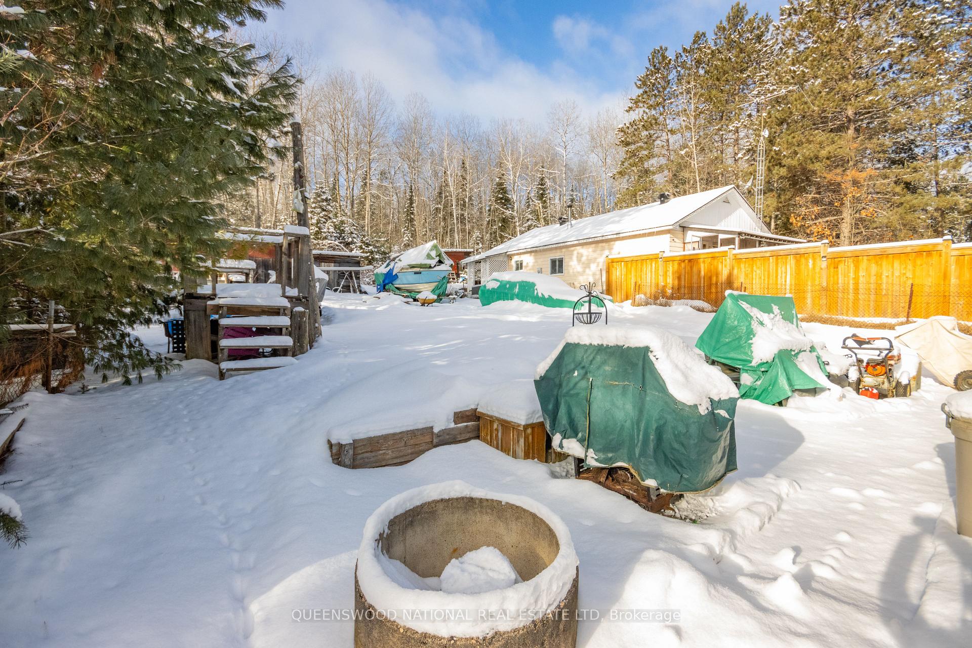 Photo 27 of 29 Victoria Street, South Algonquin — HOMEH