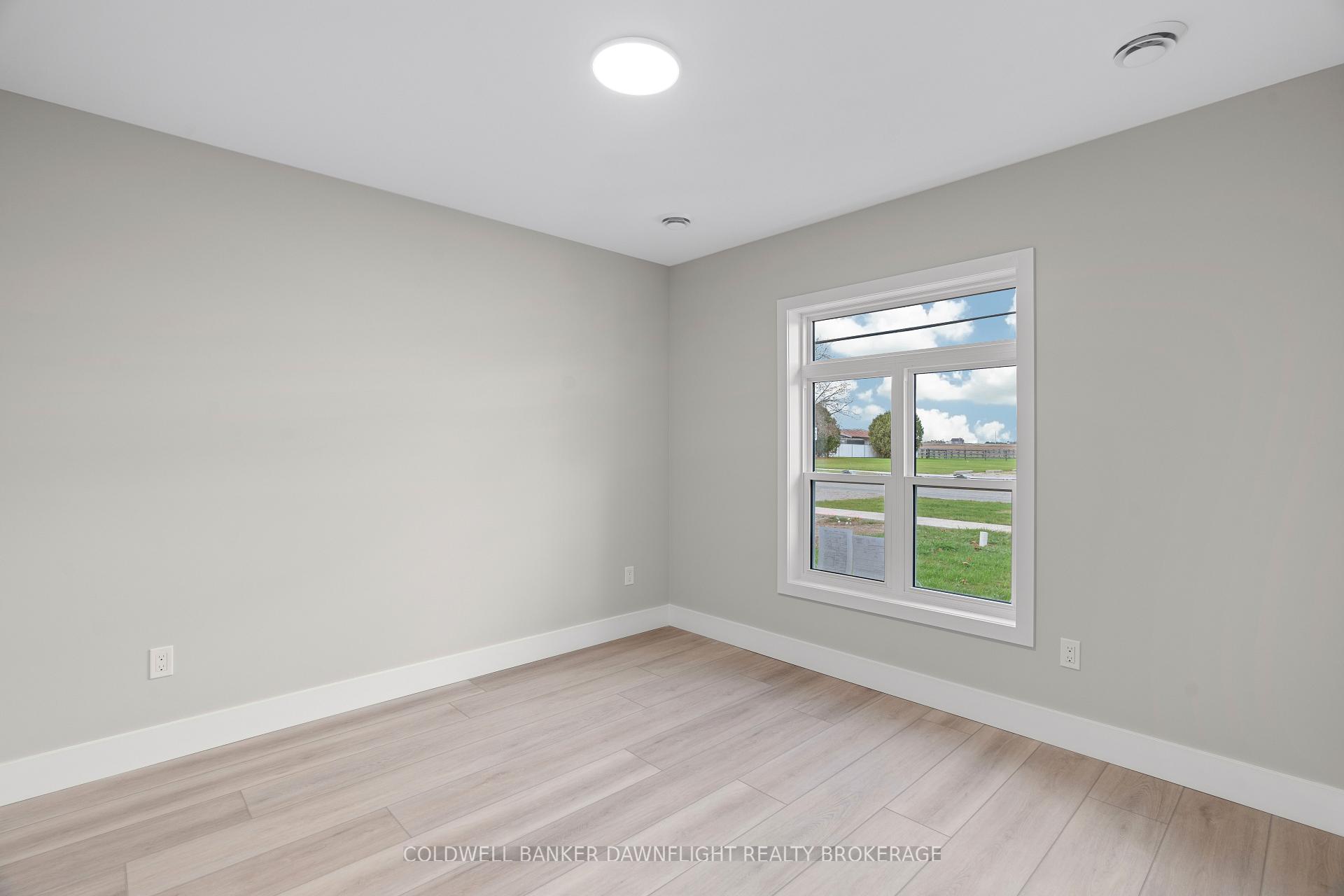 Photo 7 of 111 Victoria Avenue E, South Huron, Stephen — HOMEH