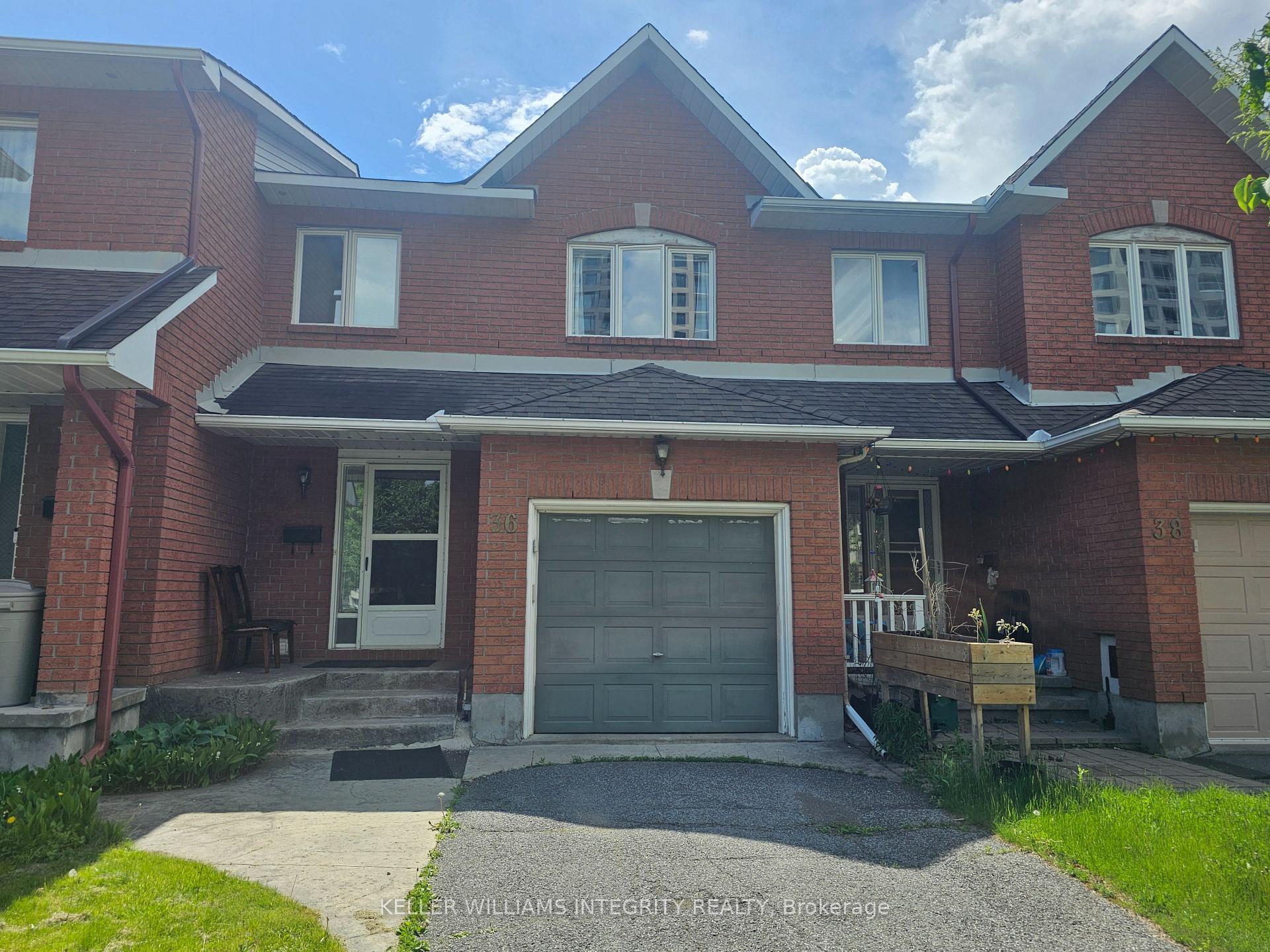 Photo 1 of 36 Thornbury Crescent, Ottawa, Centrepointe — HOMEH