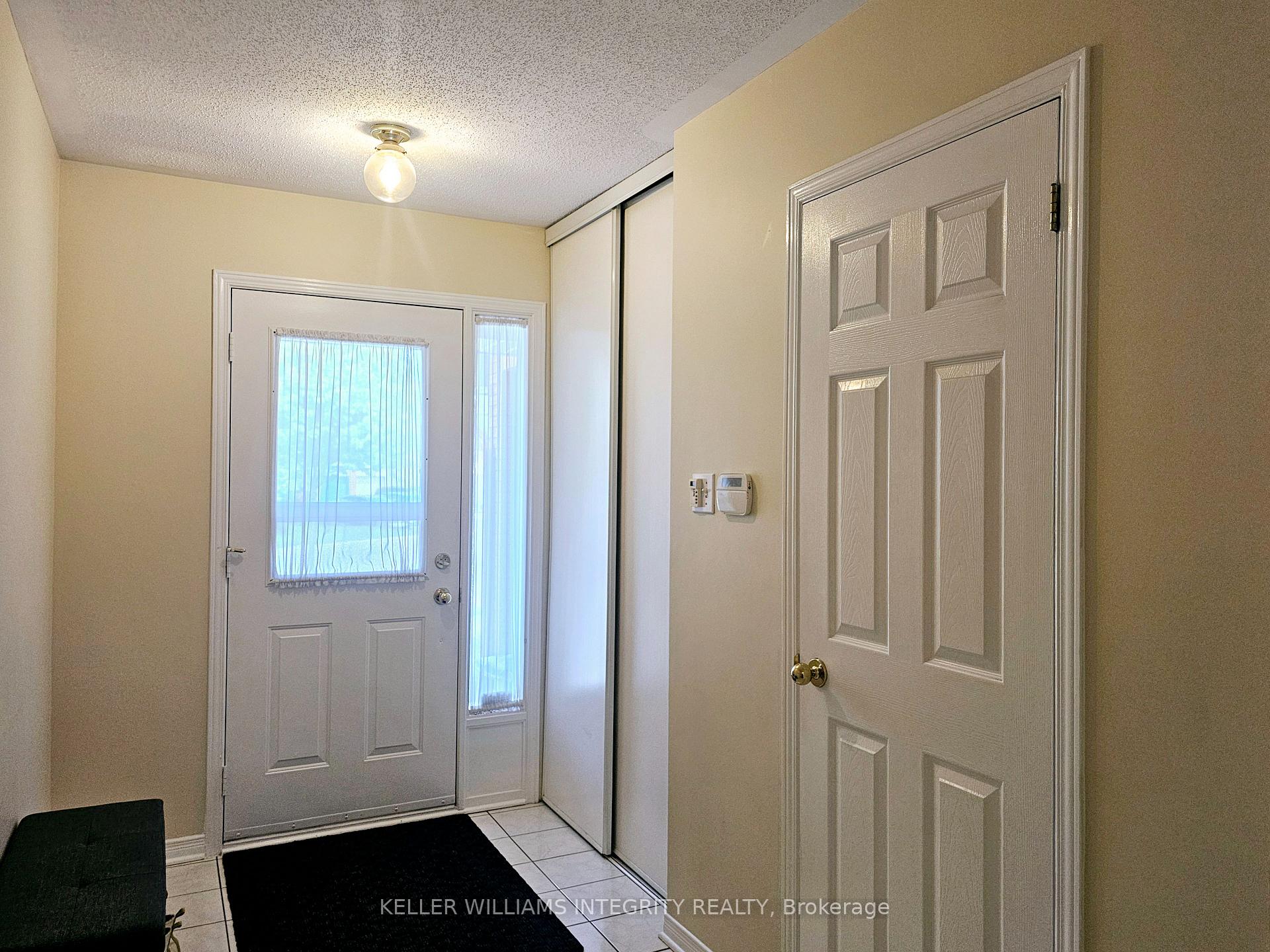 Photo 3 of 36 Thornbury Crescent, Ottawa, Centrepointe — HOMEH