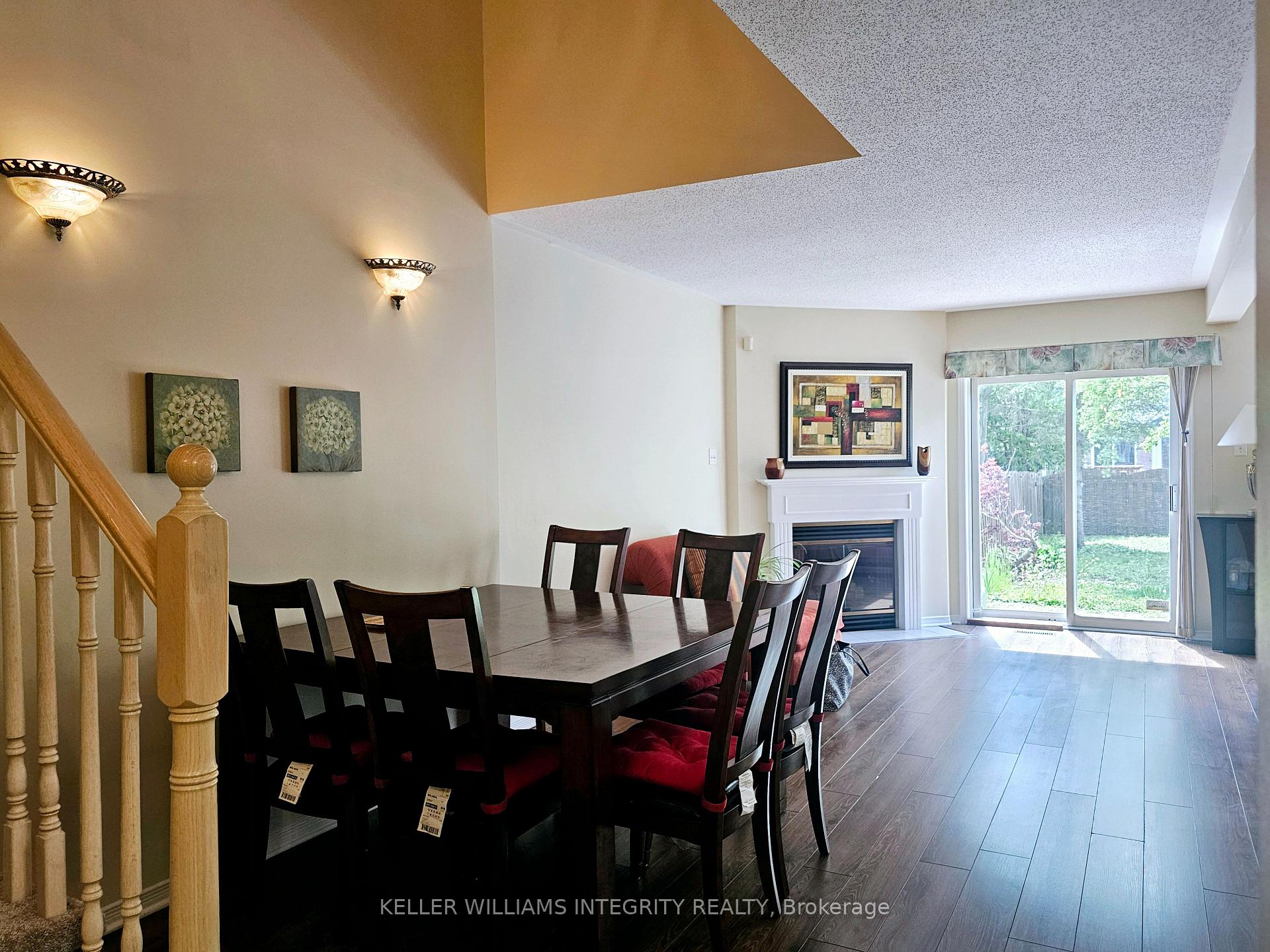 Photo 5 of 36 Thornbury Crescent, Ottawa, Centrepointe — HOMEH