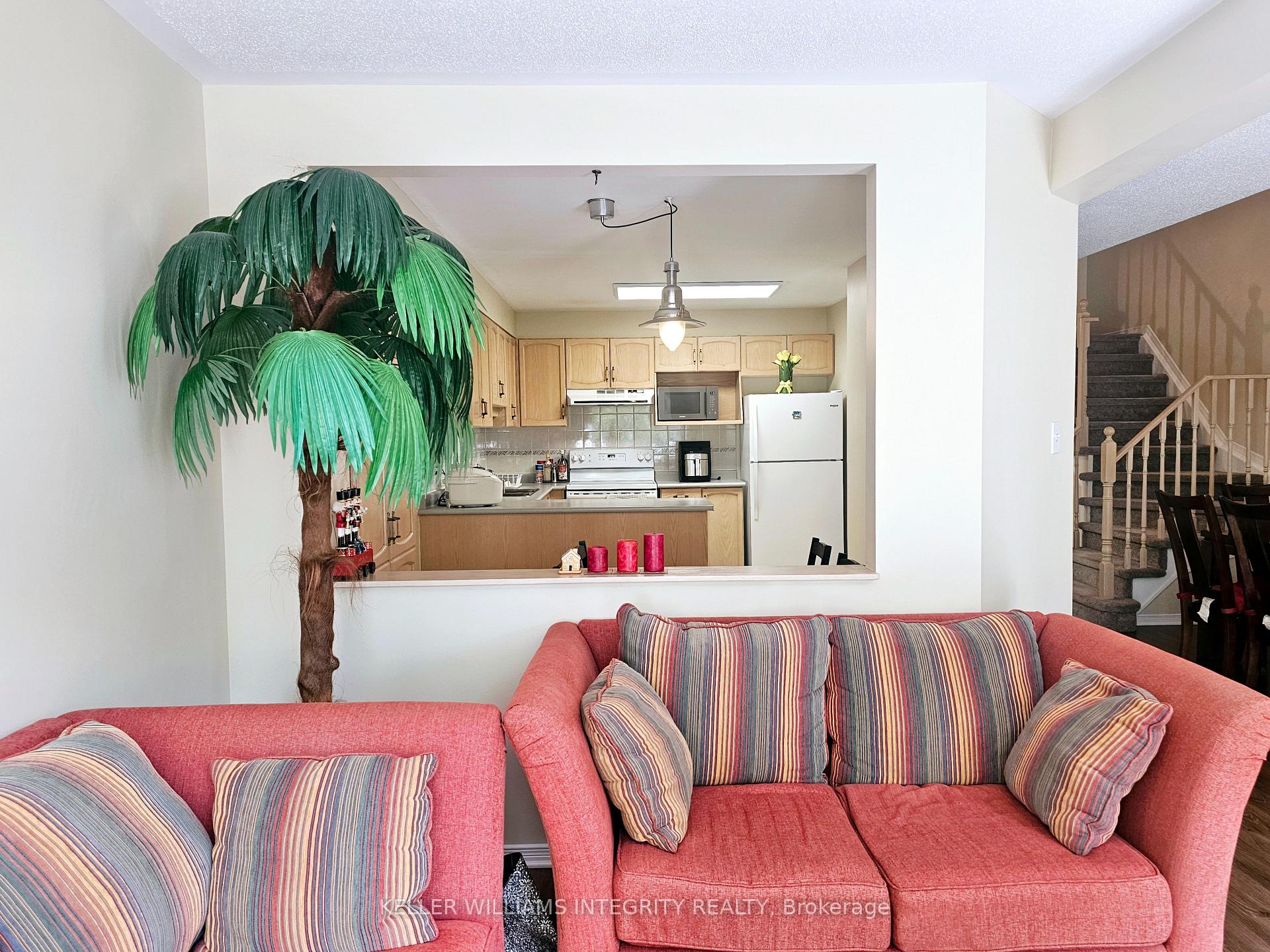 Photo 14 of 36 Thornbury Crescent, Ottawa, Centrepointe — HOMEH