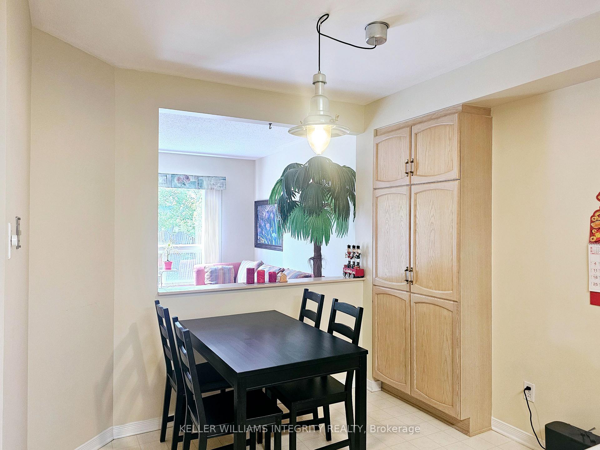Photo 16 of 36 Thornbury Crescent, Ottawa, Centrepointe — HOMEH