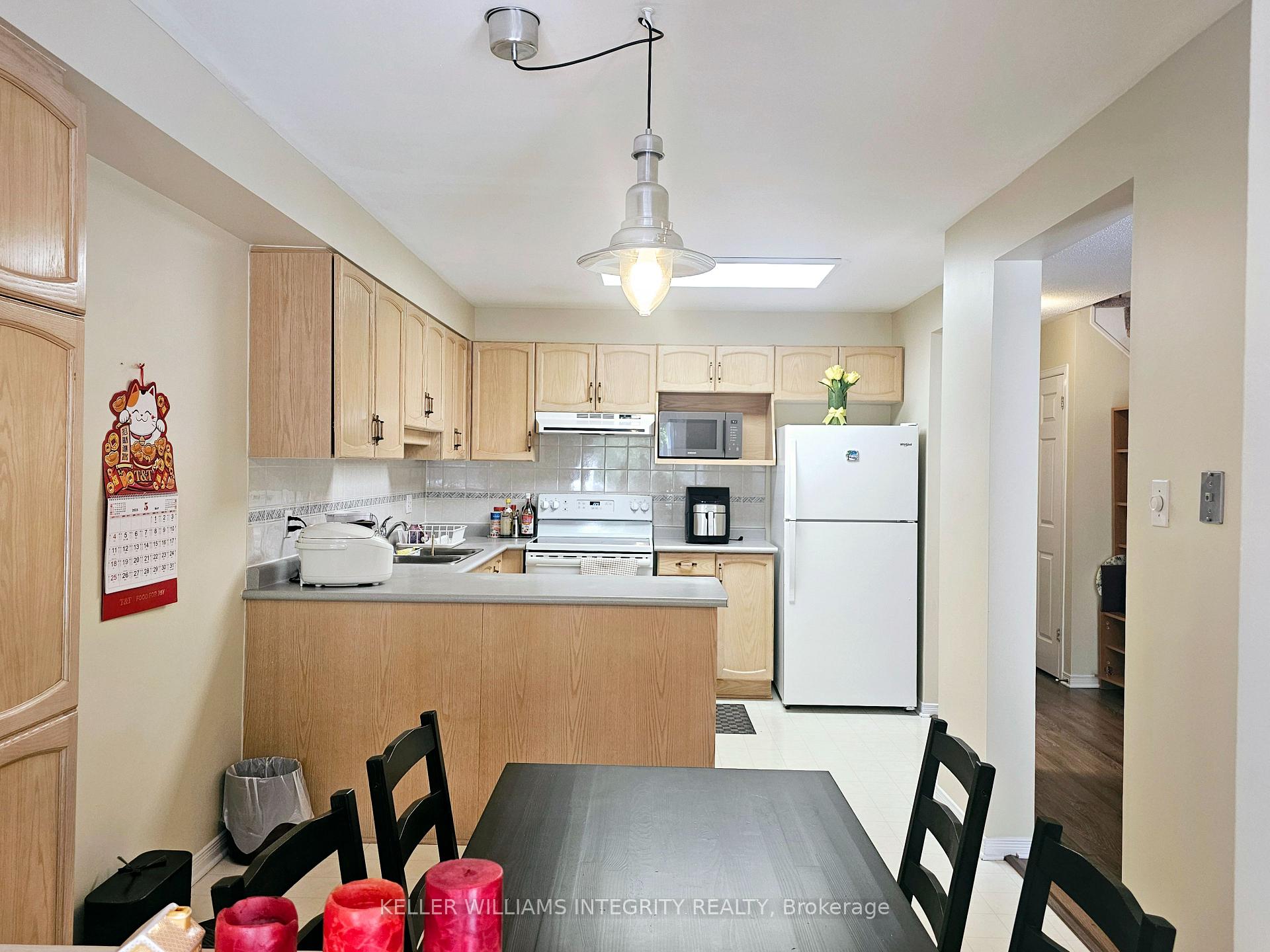 Photo 17 of 36 Thornbury Crescent, Ottawa, Centrepointe — HOMEH