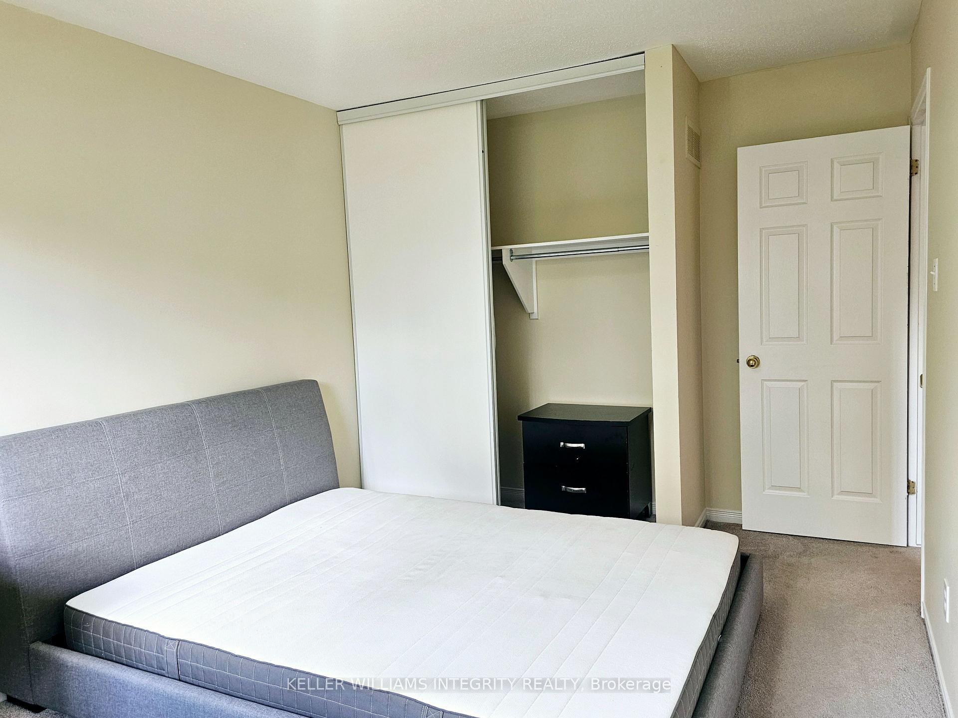 Photo 29 of 36 Thornbury Crescent, Ottawa, Centrepointe — HOMEH