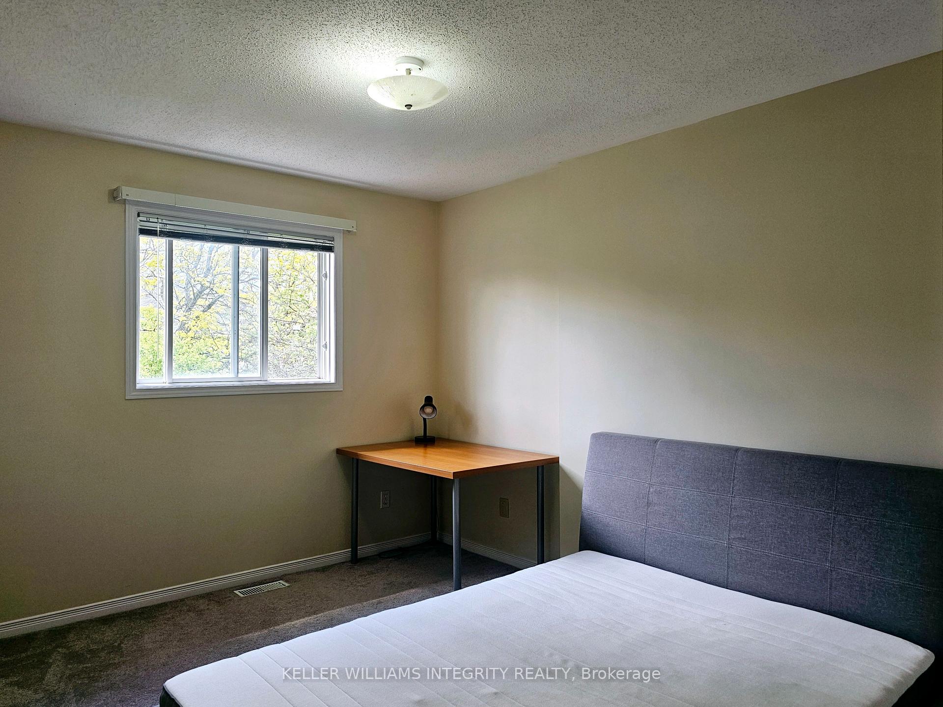 Photo 30 of 36 Thornbury Crescent, Ottawa, Centrepointe — HOMEH