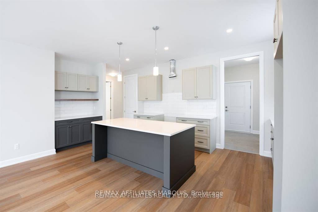 Photo 7 of 103 Rabb Street, Smiths Falls — HOMEH