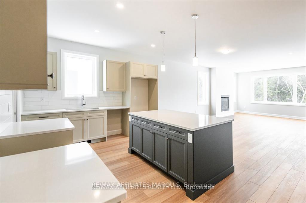 Photo 8 of 103 Rabb Street, Smiths Falls — HOMEH