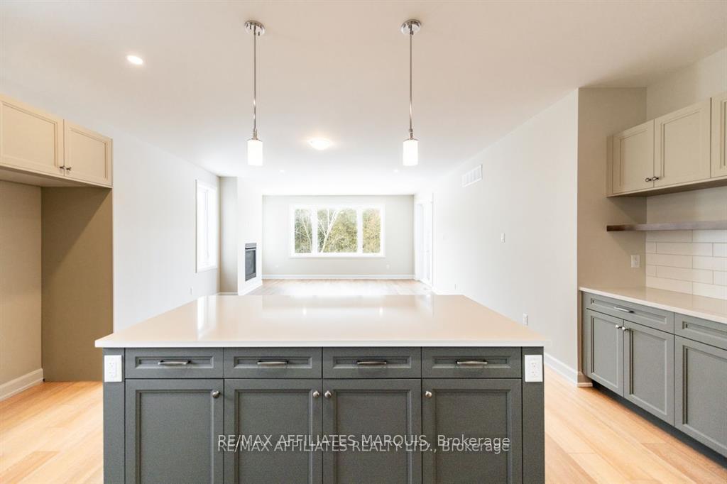 Photo 10 of 103 Rabb Street, Smiths Falls — HOMEH