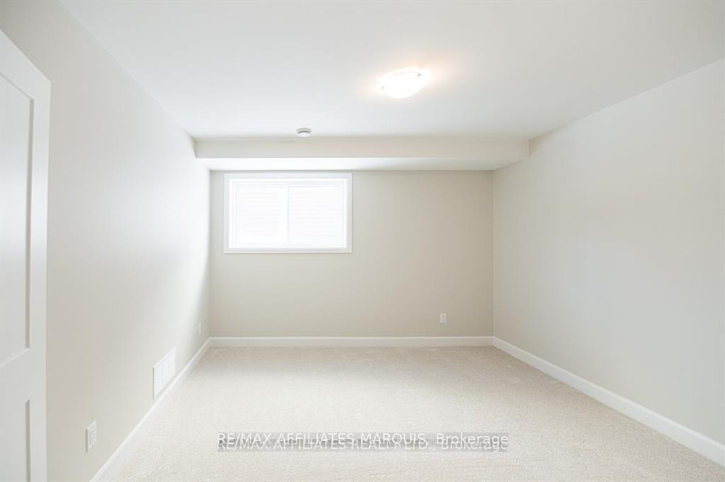 Photo 43 of 103 Rabb Street, Smiths Falls — HOMEH